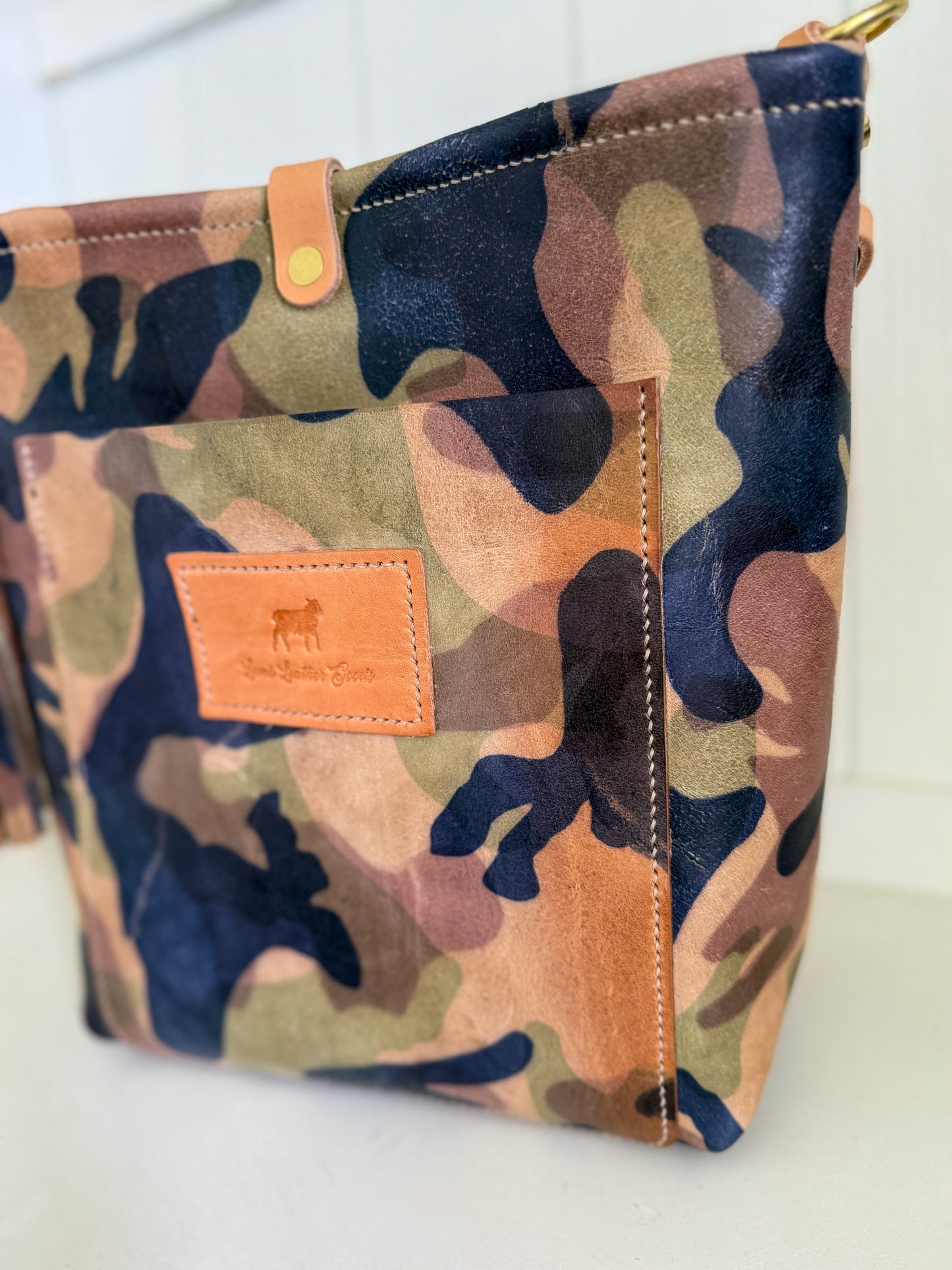 Bennett Bucket in Full Grain Camo Vegetable Tanned Leather