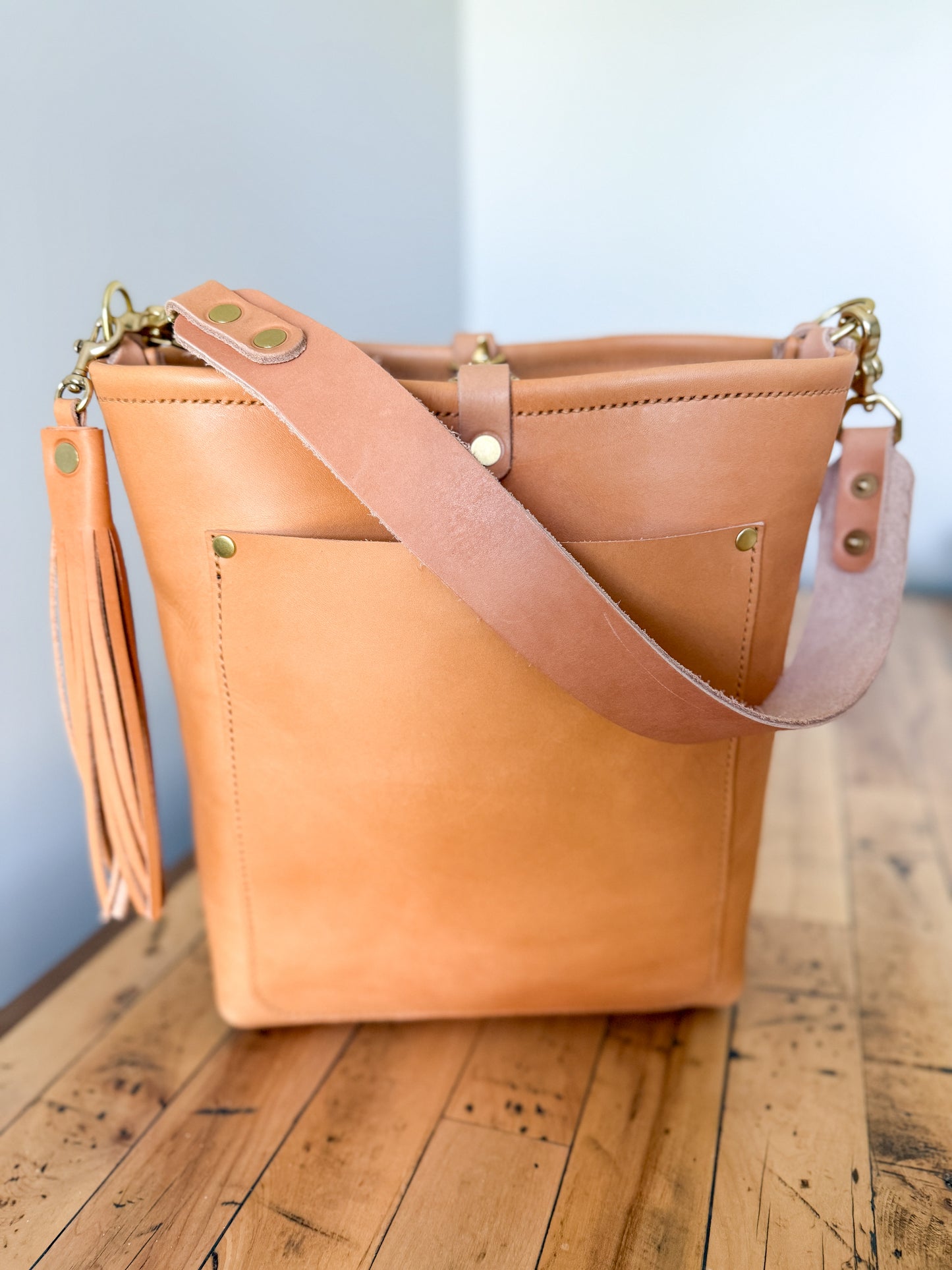 Bennett Bucket in Natural Vachetta (non-milled)