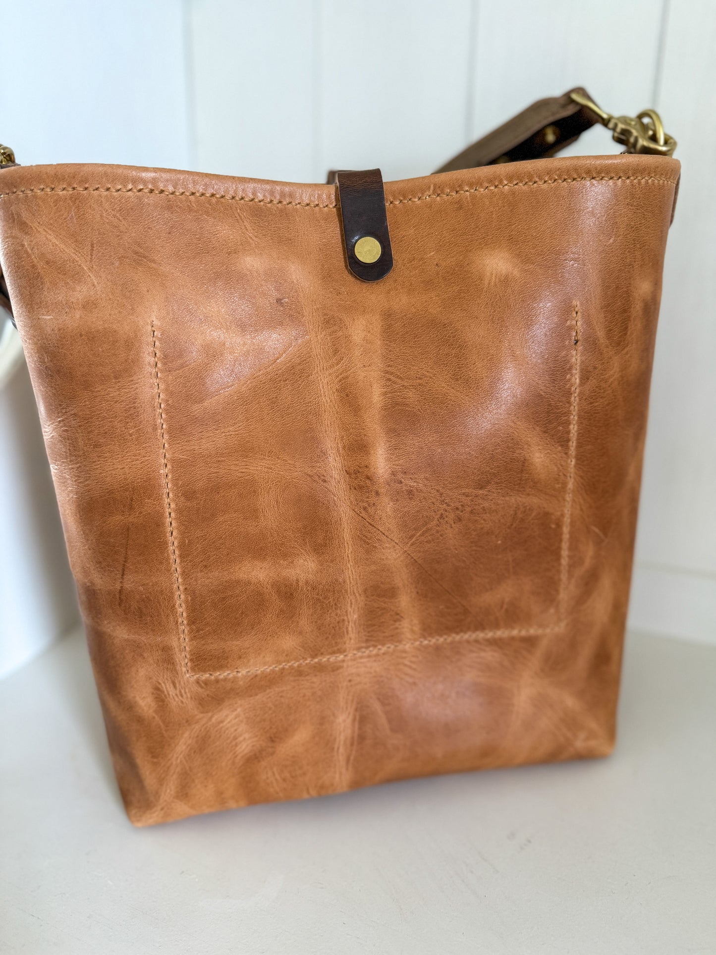 Bennett Bucket in Light Natural Derby Horween