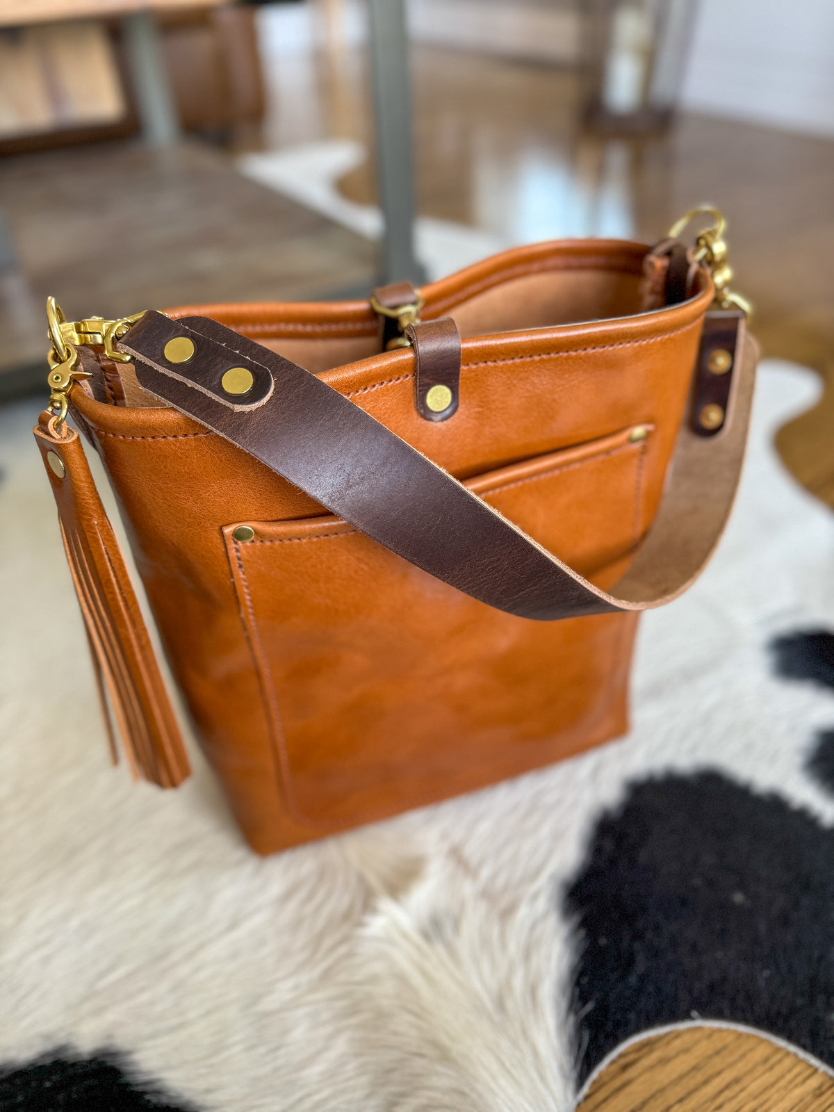 Bennett Bucket in Miel Cuoio Italian Leather