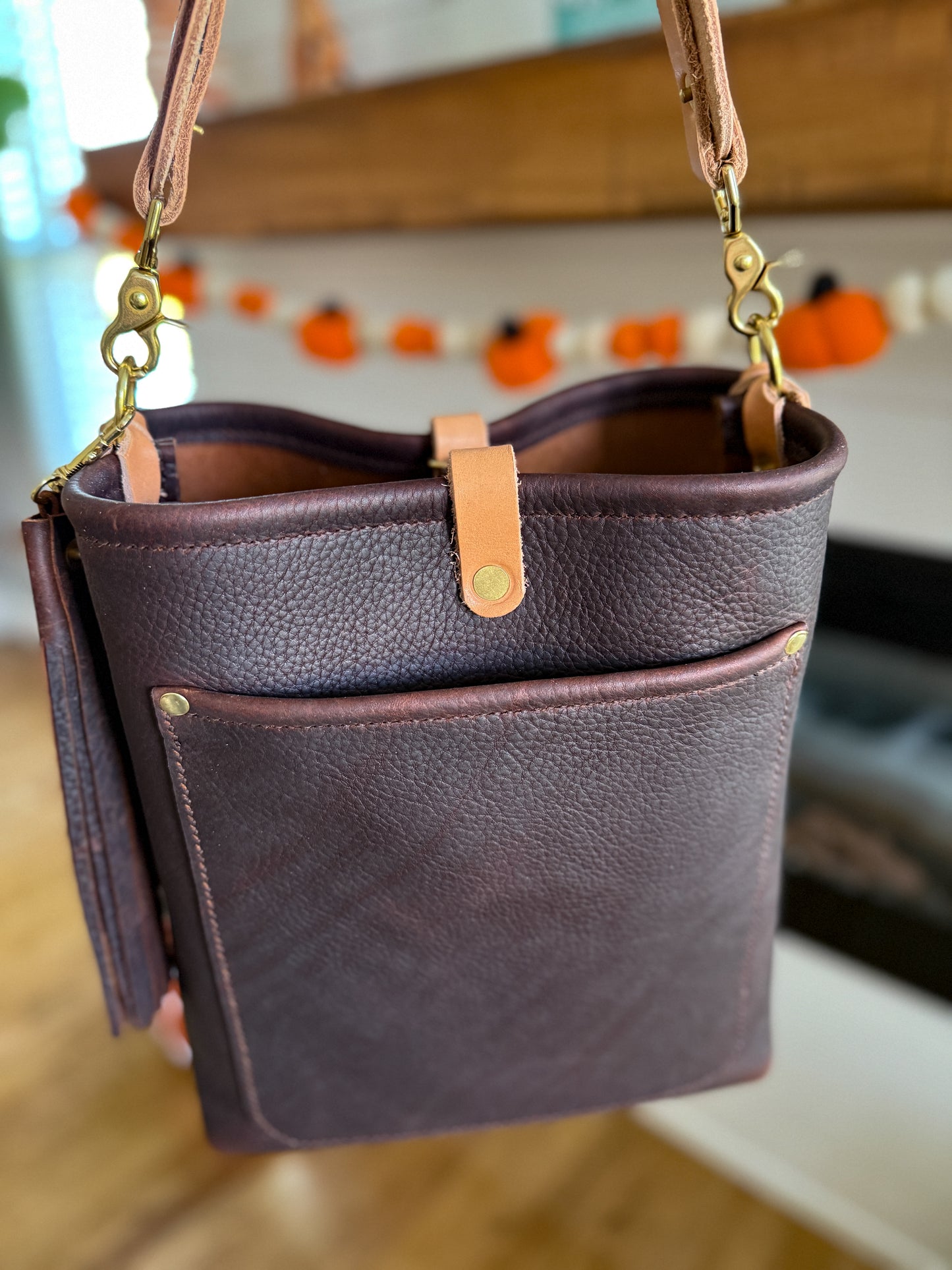 Bennett Bucket in Espresso Kodiak Full Grain Leather