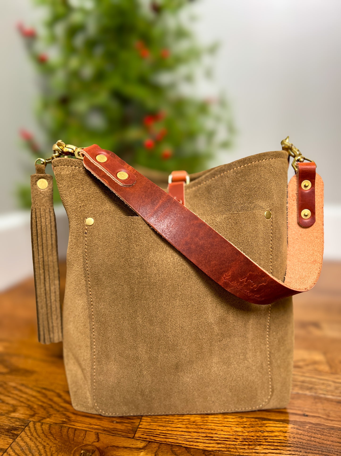 Bennett Bucket in Moss Suede Leather