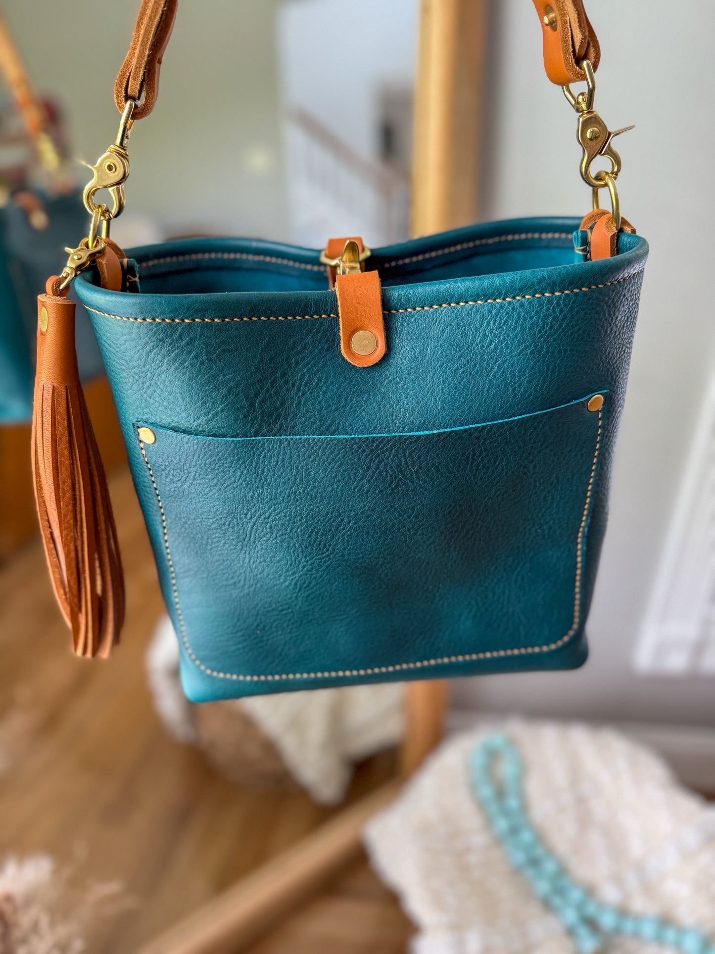 Bennett “shorty” Bucket in Turquoise Vachetta