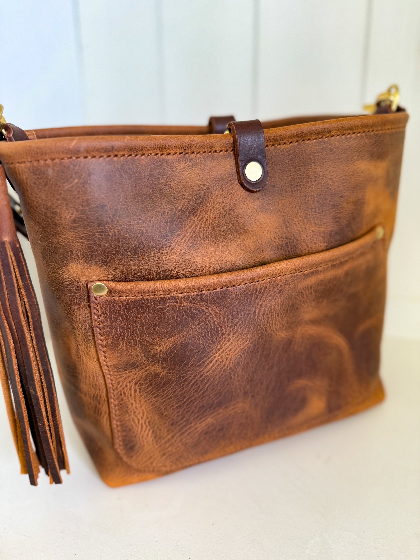 Bennett “shorty” Bucket in Old Soul Full Grain Leather