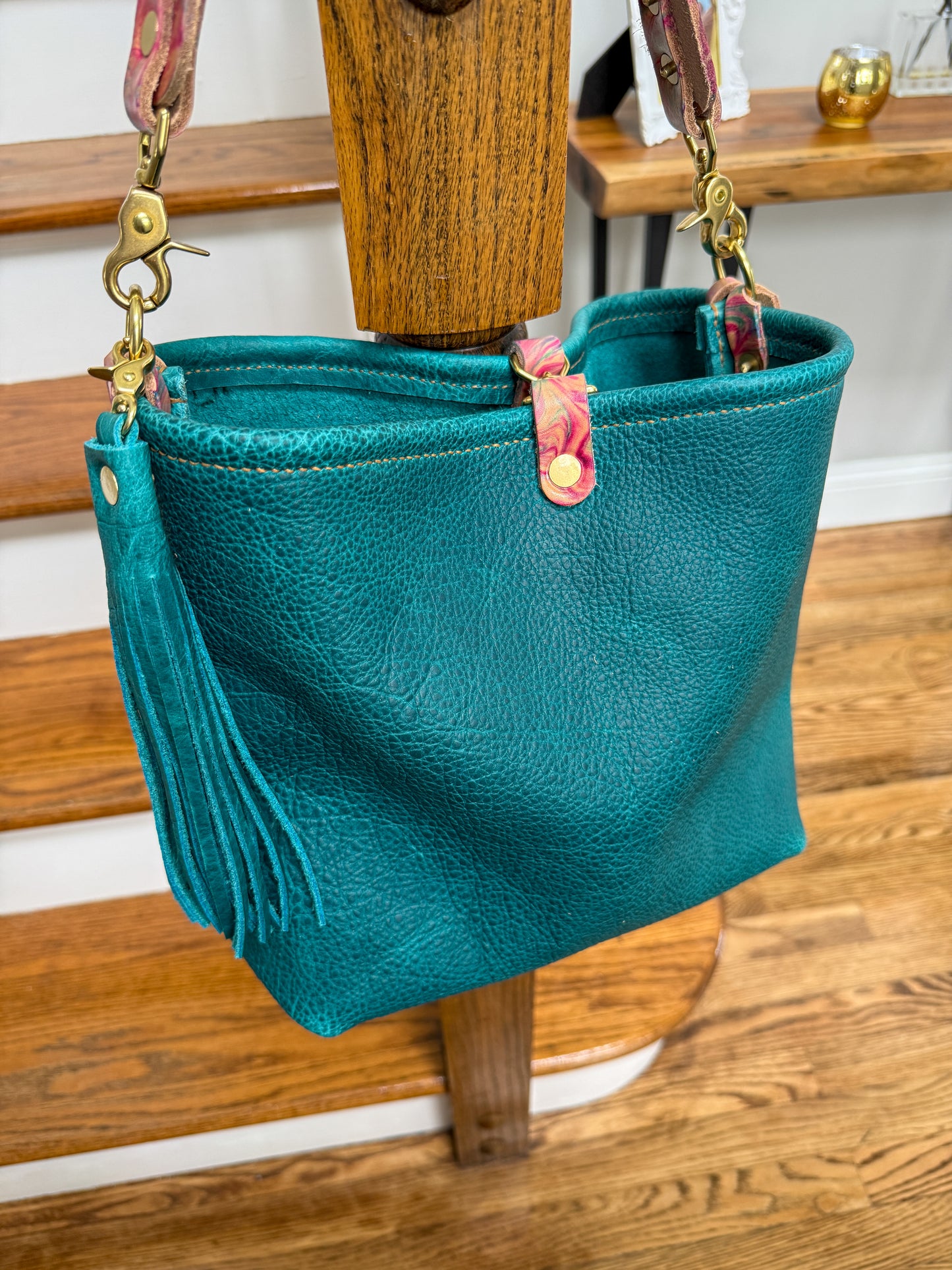 Hobo Bucket in Blue Moon Bison w/Candy Strap