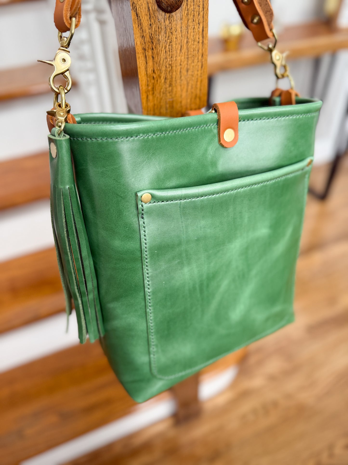 Bennett Bucket in Shamrock Green Full Grain Leather