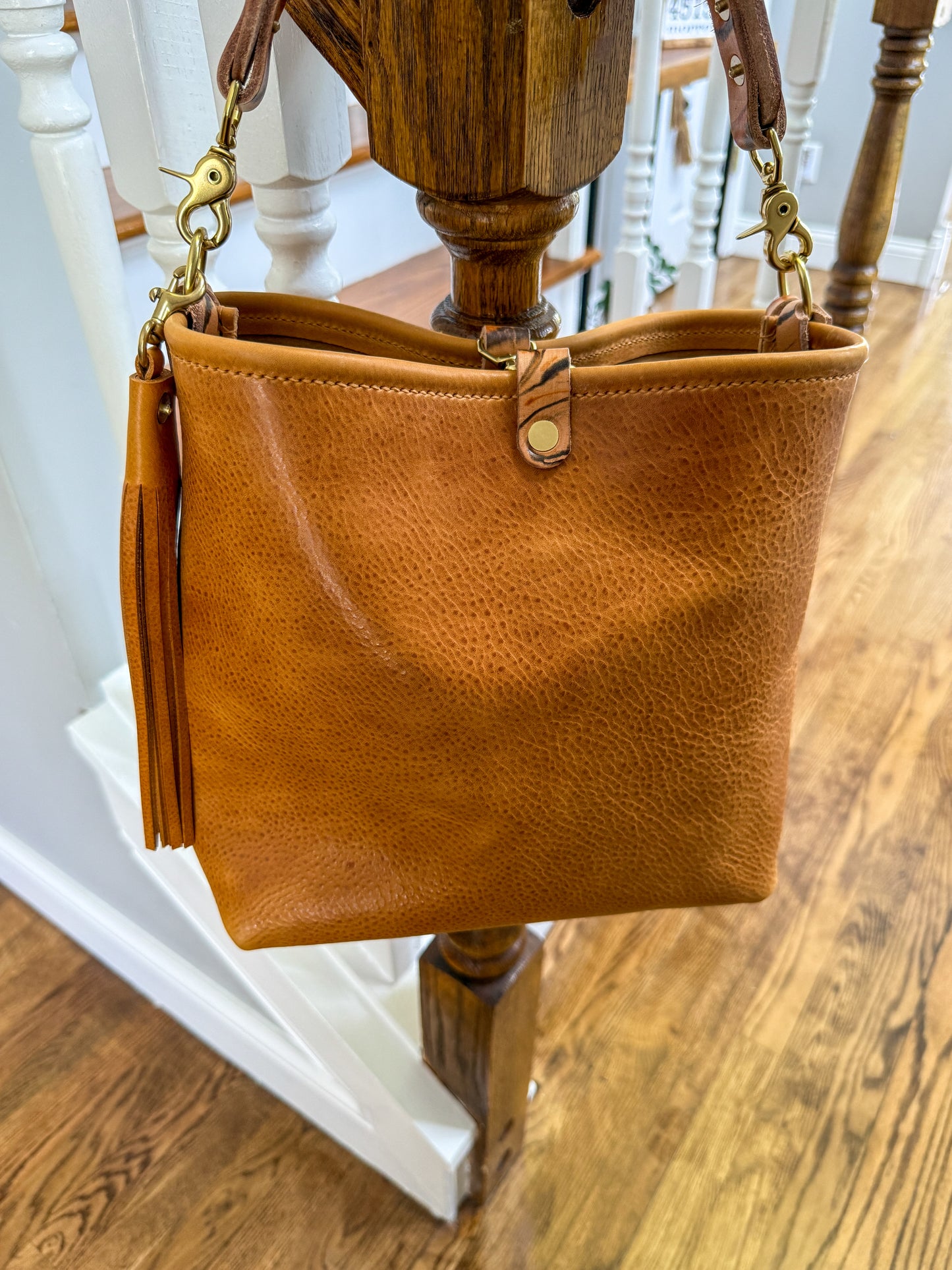 Hobo Bucket in Italian Honey Saffron Vegetable Tan w/Candy Strap