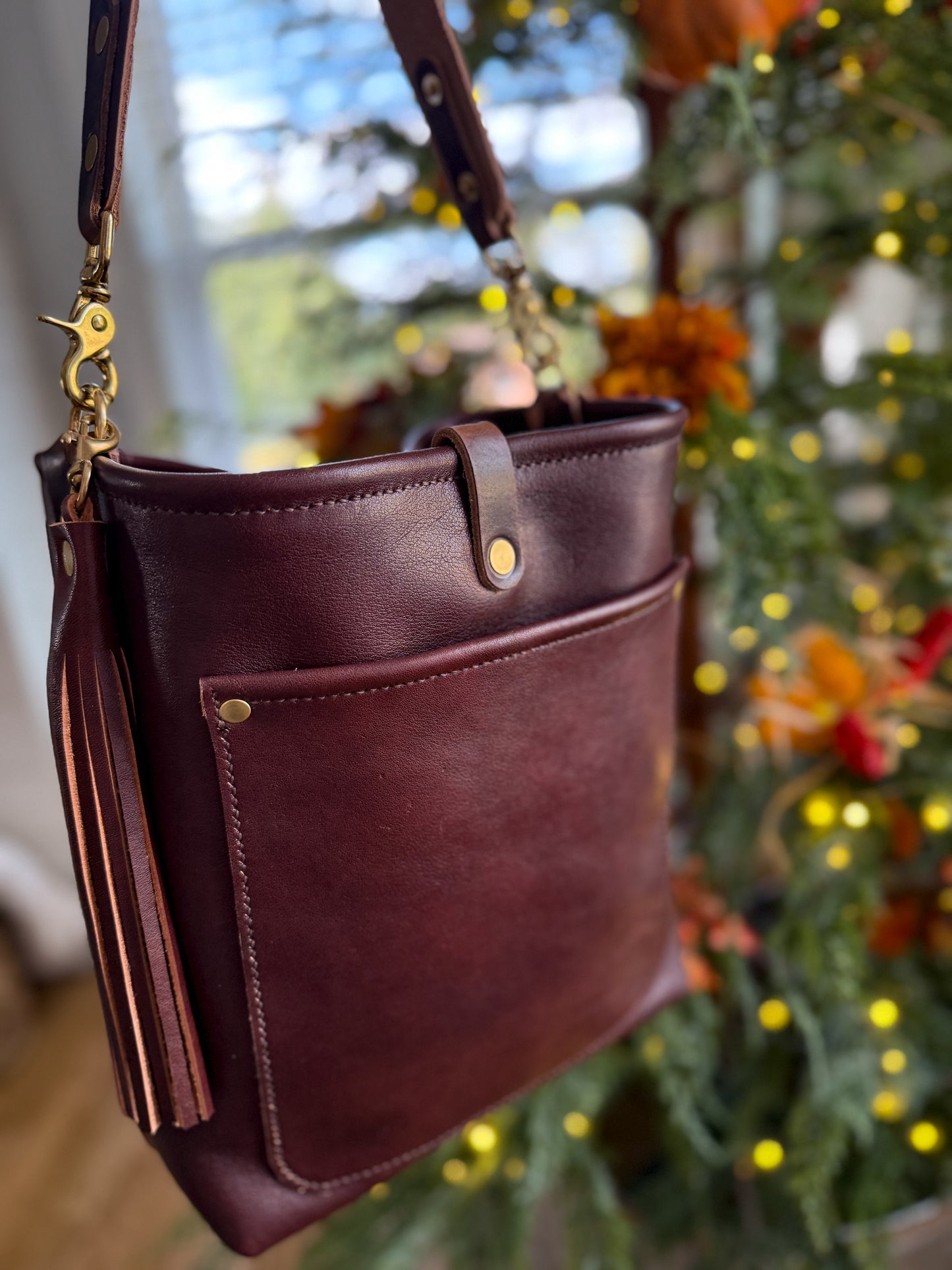 Bennett Bucket in Luxe Horween