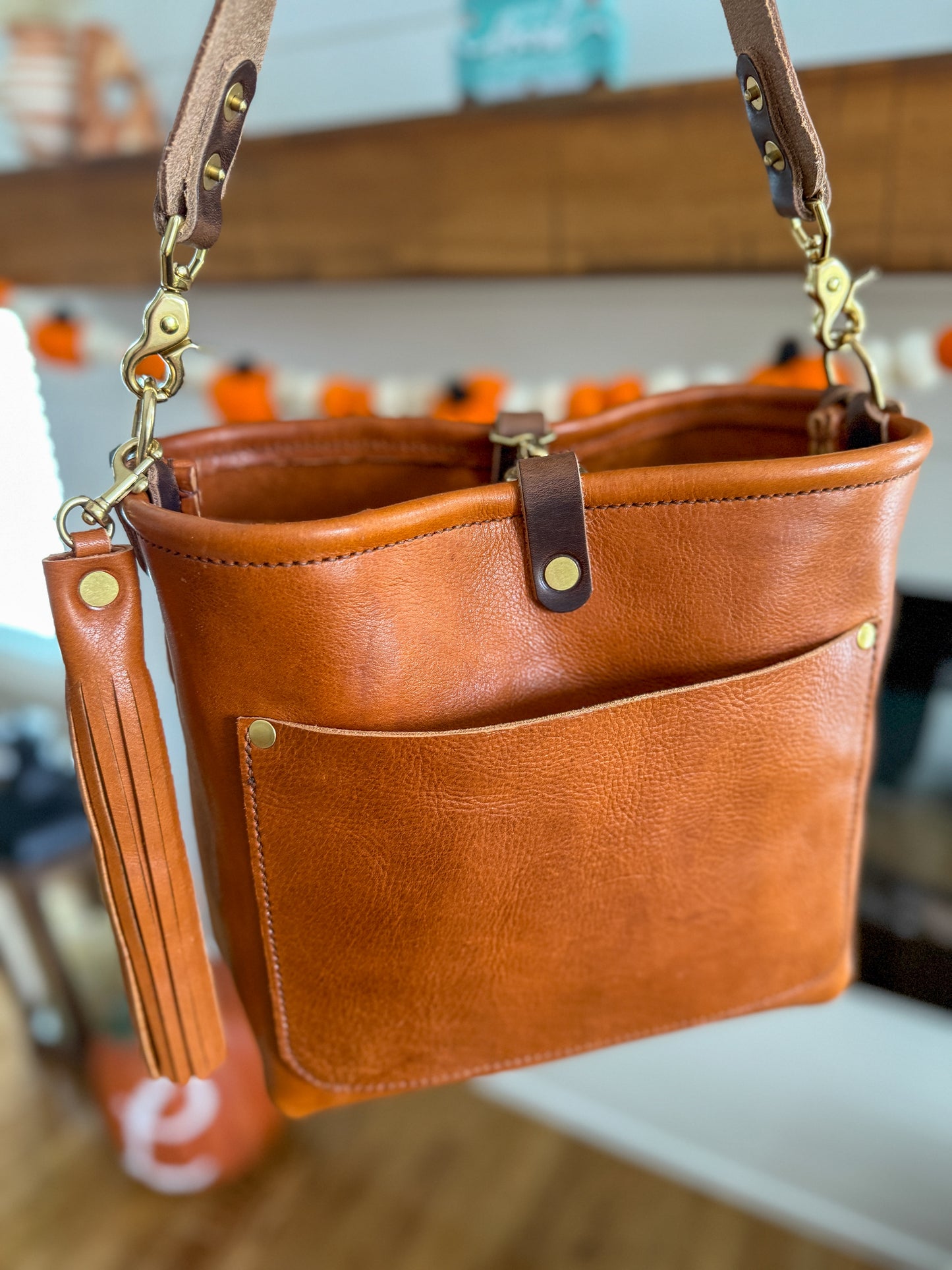 Bennett “shorty” Bucket in Montana Veg-Tan