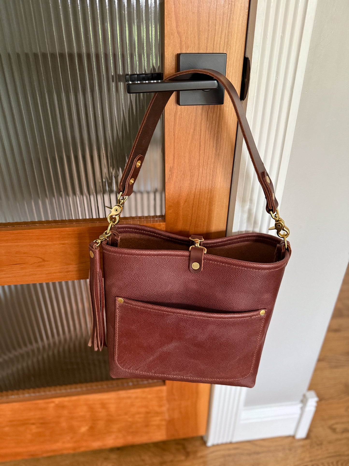 Bennett “shorty” Bucket in Horween Montana Chocolate