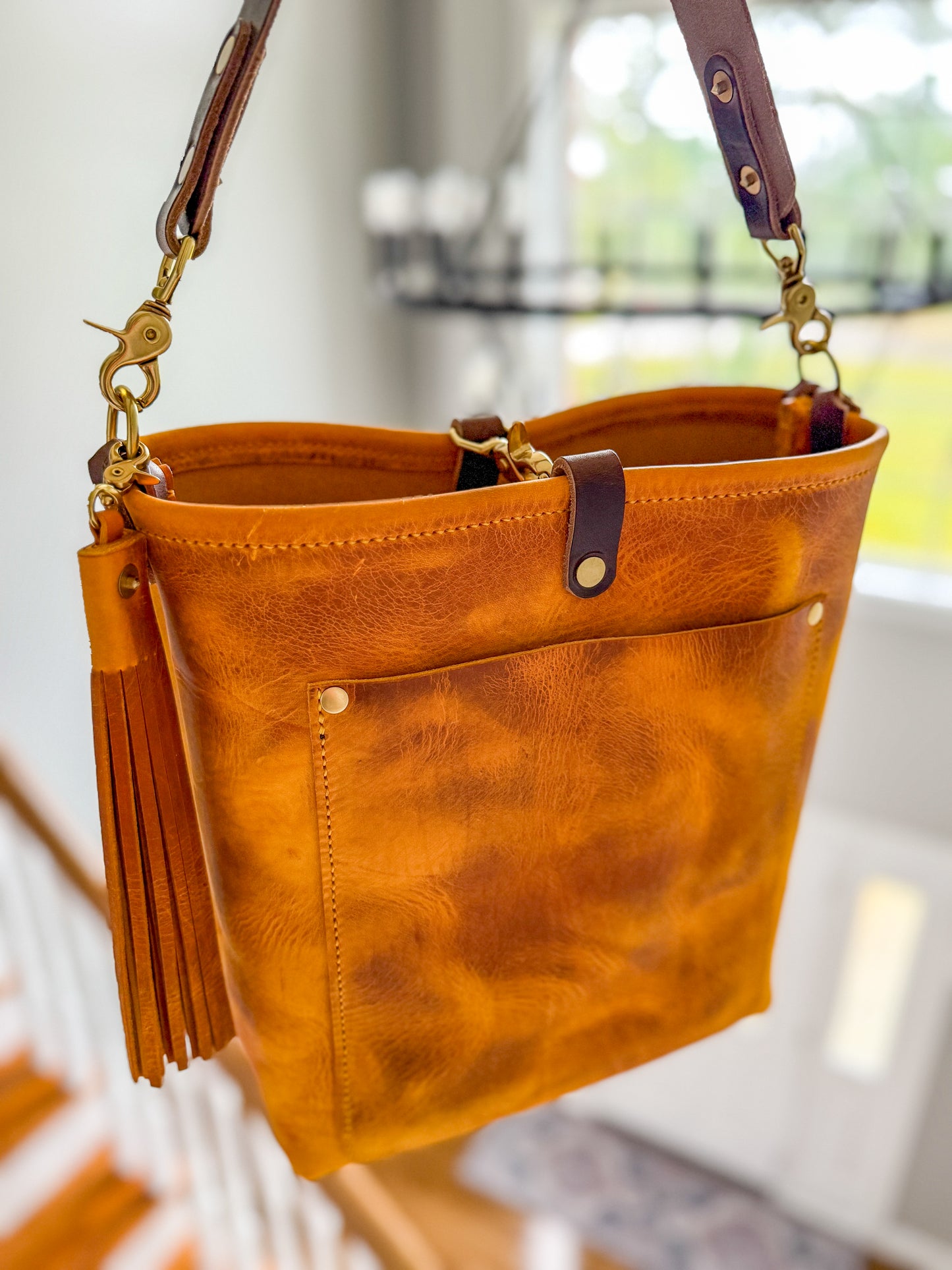 Bennett Bucket in Yellowstone Italian Vegetable Tan