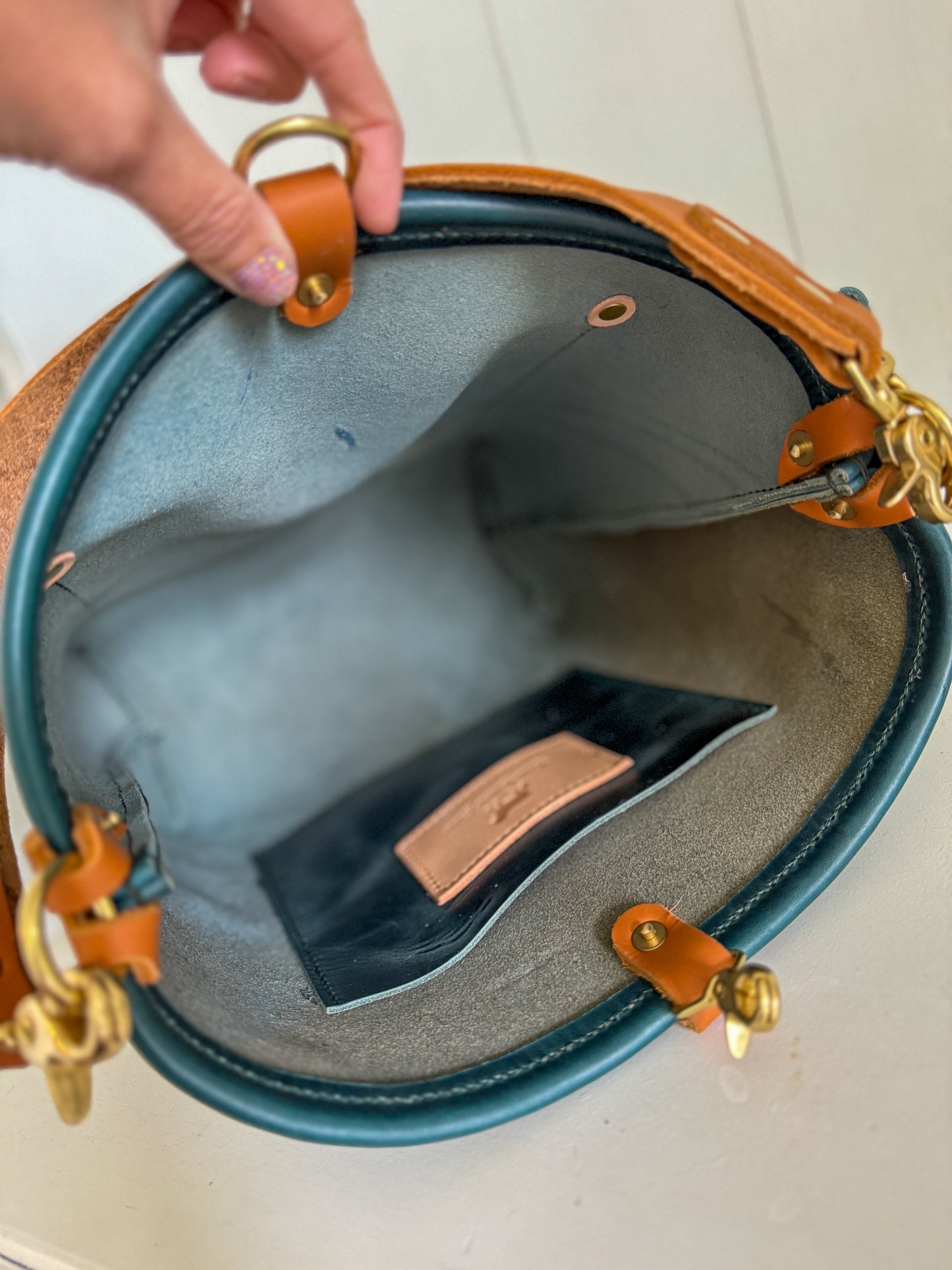 Bennett Bucket in Horween Marine Blue