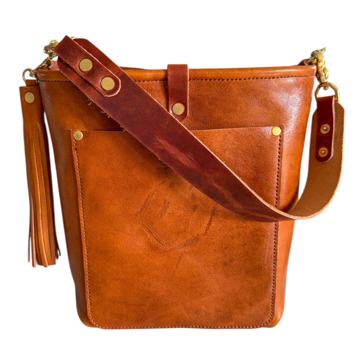 Bennett Bucket in Montana Vegetable Tan