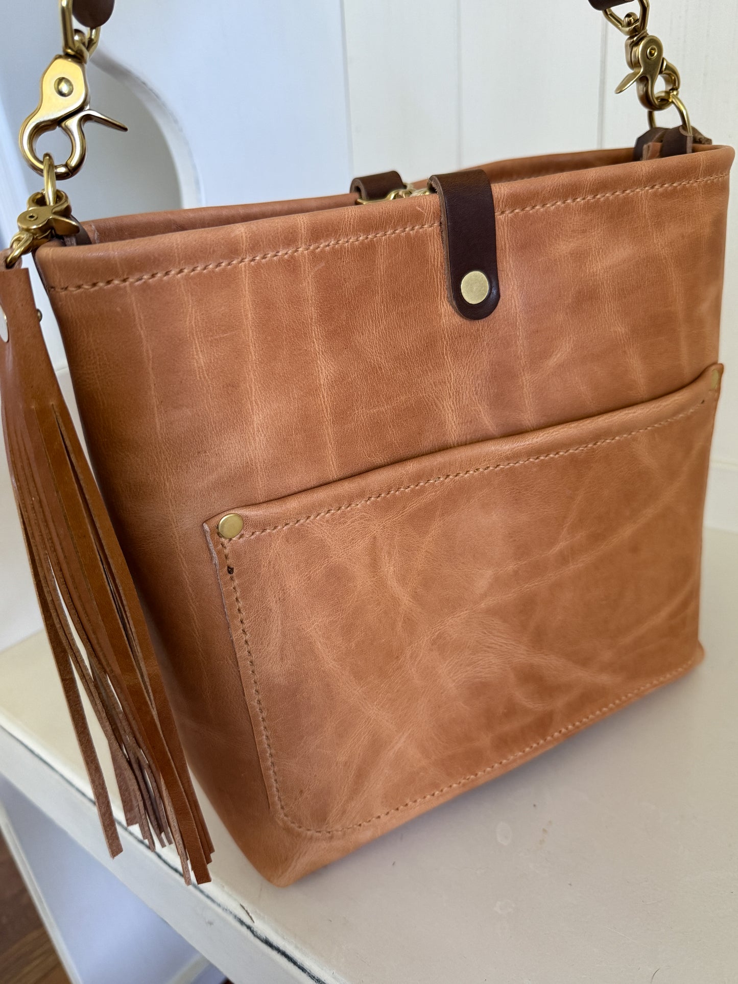 Bennett “shorty” Bucket in Natural Derby Horween