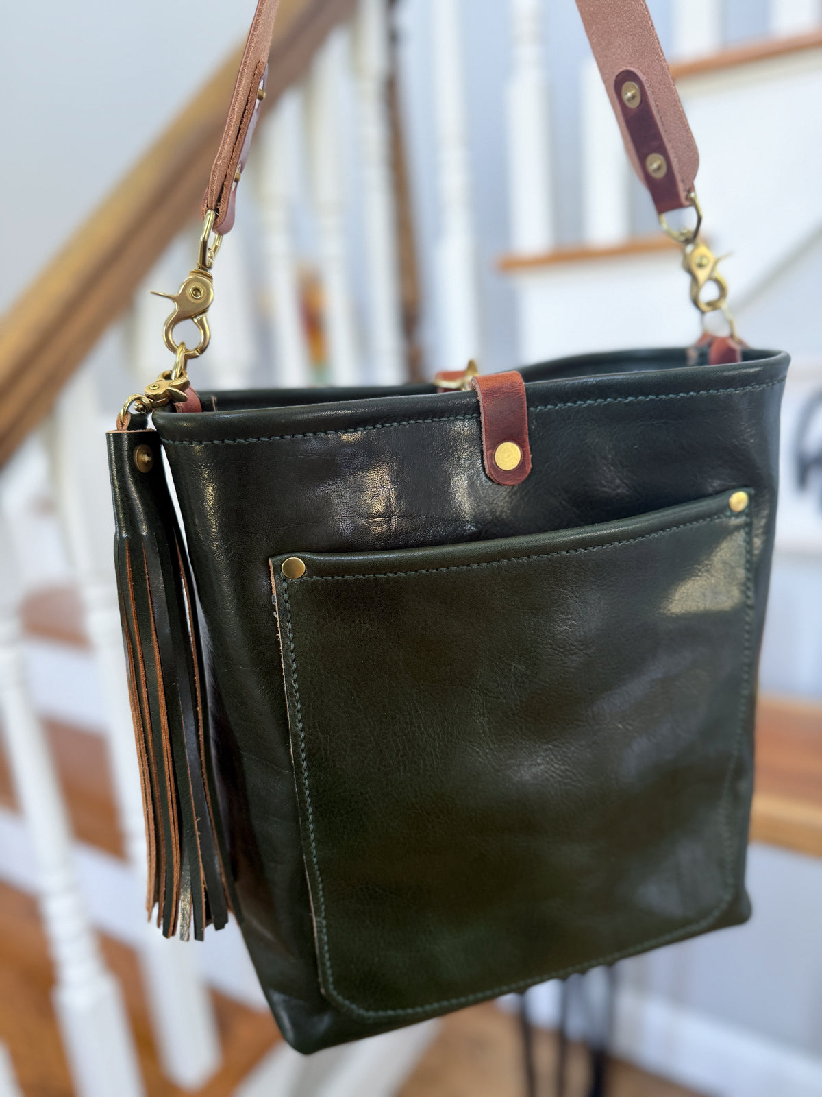 Bennett Bucket in Pine Cuoio Italian Leather