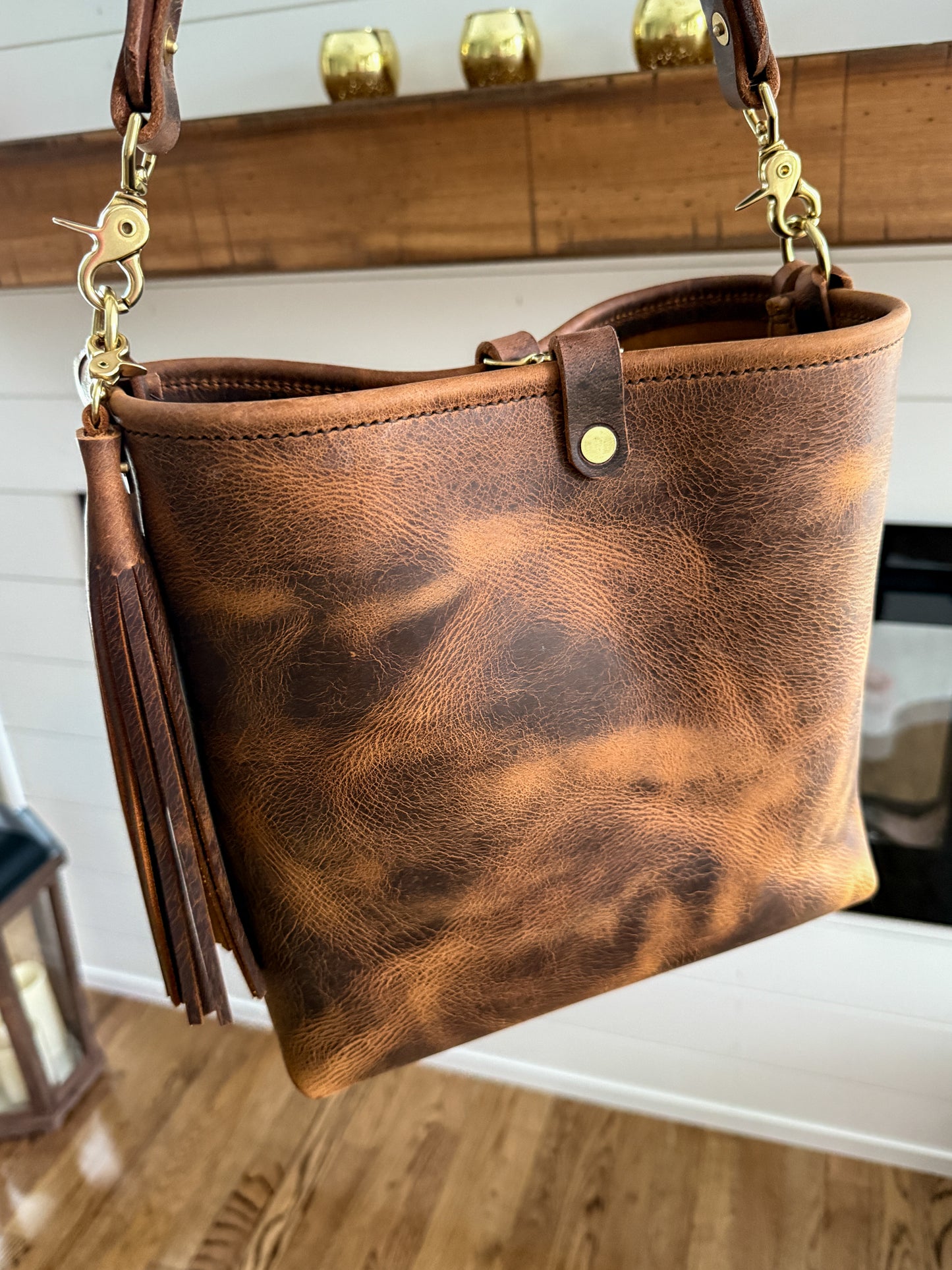 Hobo Bucket in Old Soul Full Grain Leather