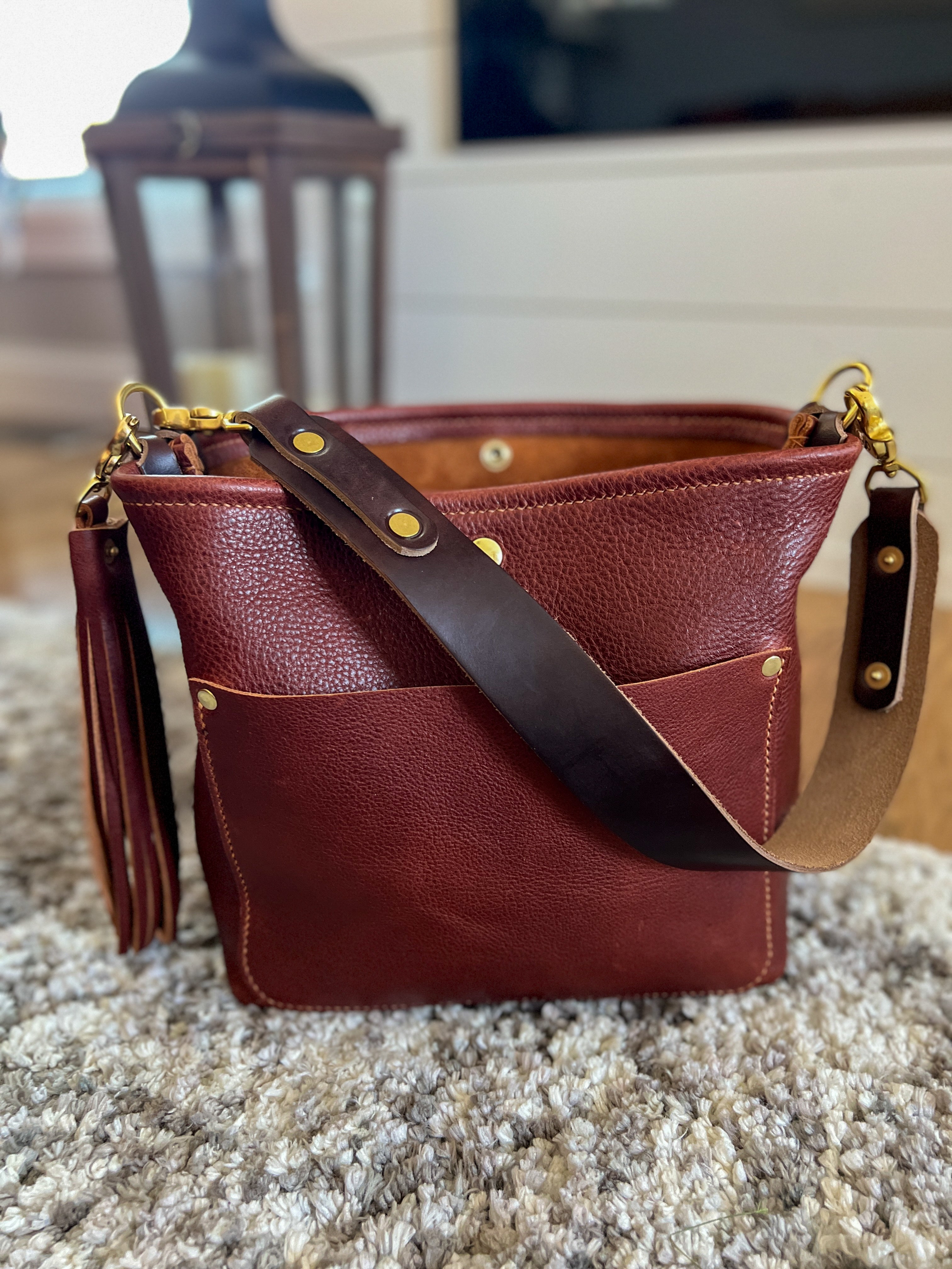 Fossil amelia small outlet bucket