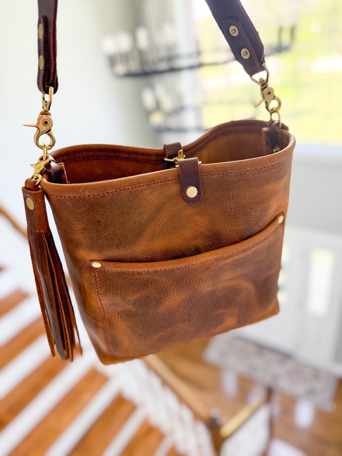 Bennett “shorty” Bucket in Old Soul Full Grain Leather