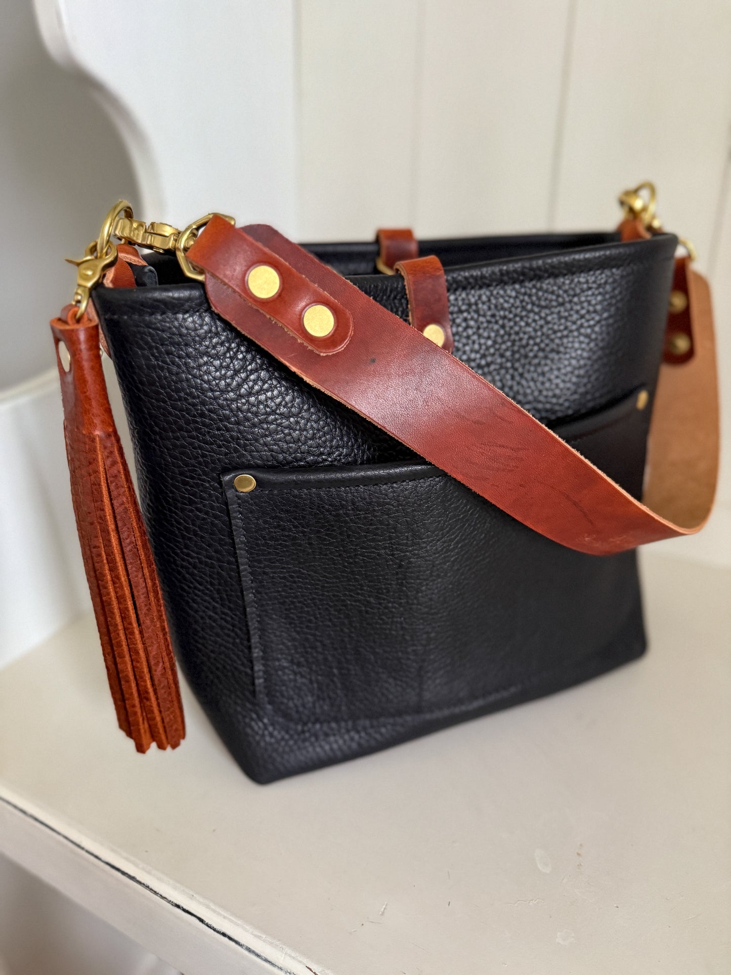 Bennett “shorty” Bucket in Horween Black Pebbled Leather