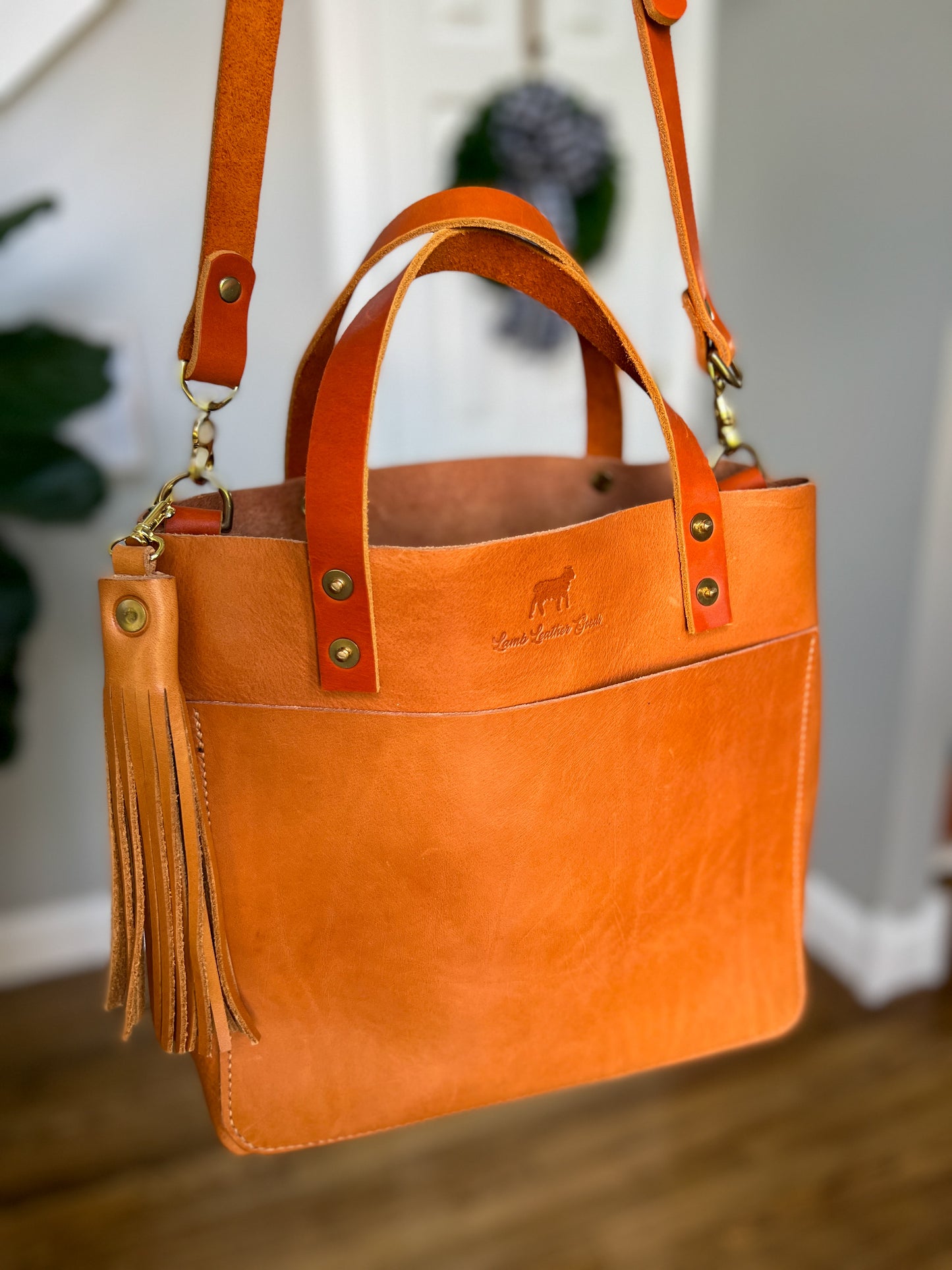 Medium Brookie Tote in Premium Saddle