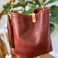 Hobo Bucket in Original Cognac