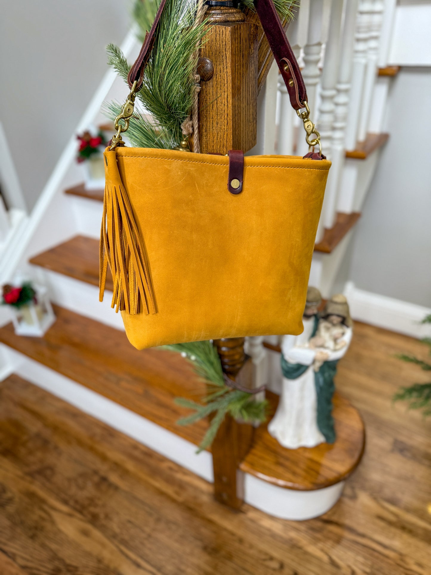 Hobo Bucket in Wheat Modesto Horween Leather