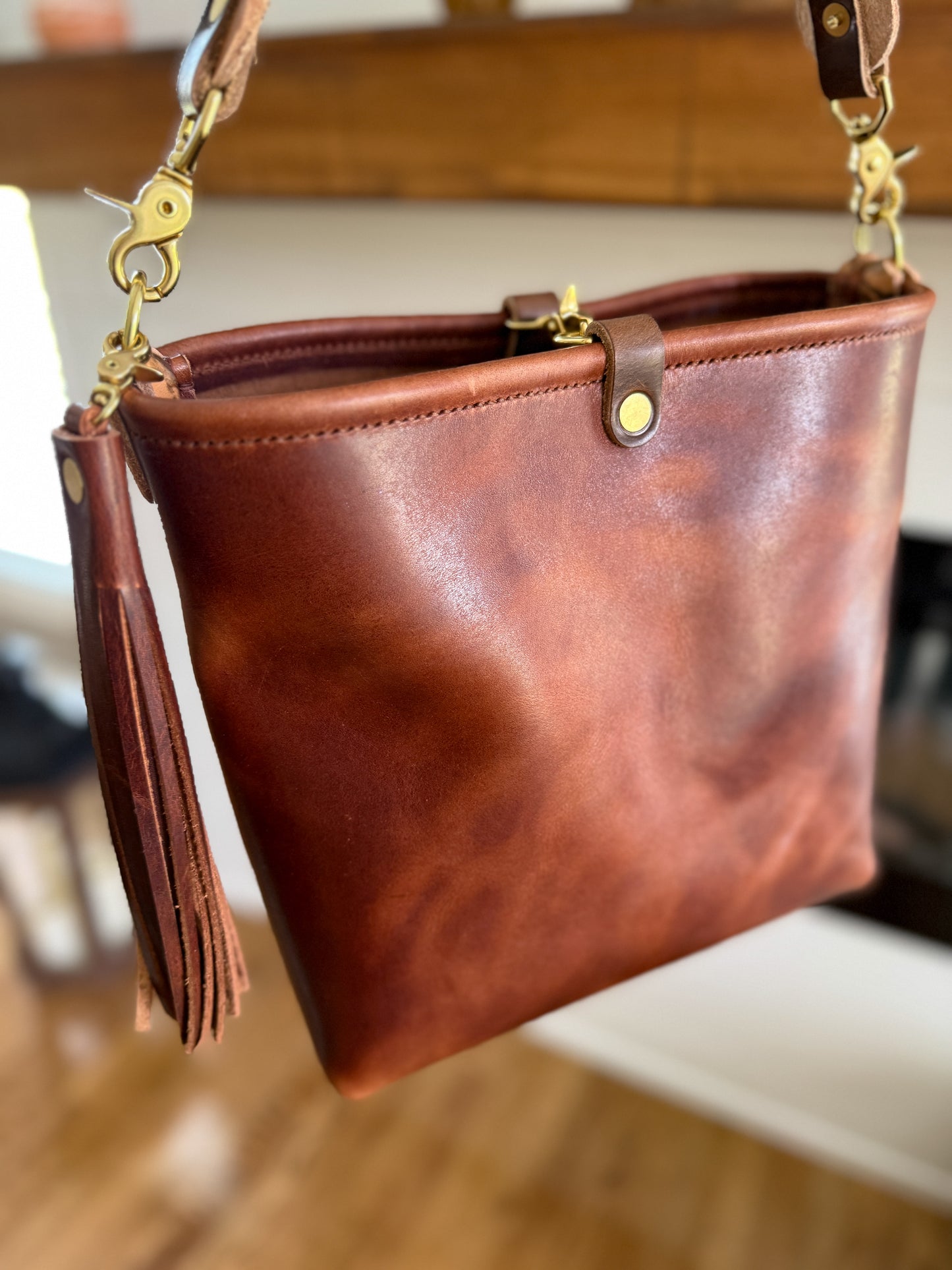 Hobo Bucket in Horween Brown Nut Dublin w/Candy Strap