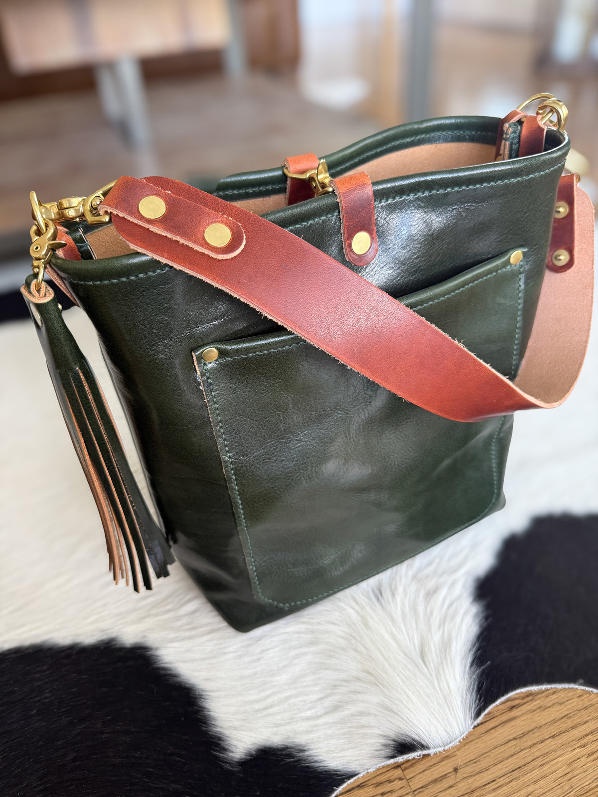 Bennett Bucket in Pine Cuoio Italian Leather