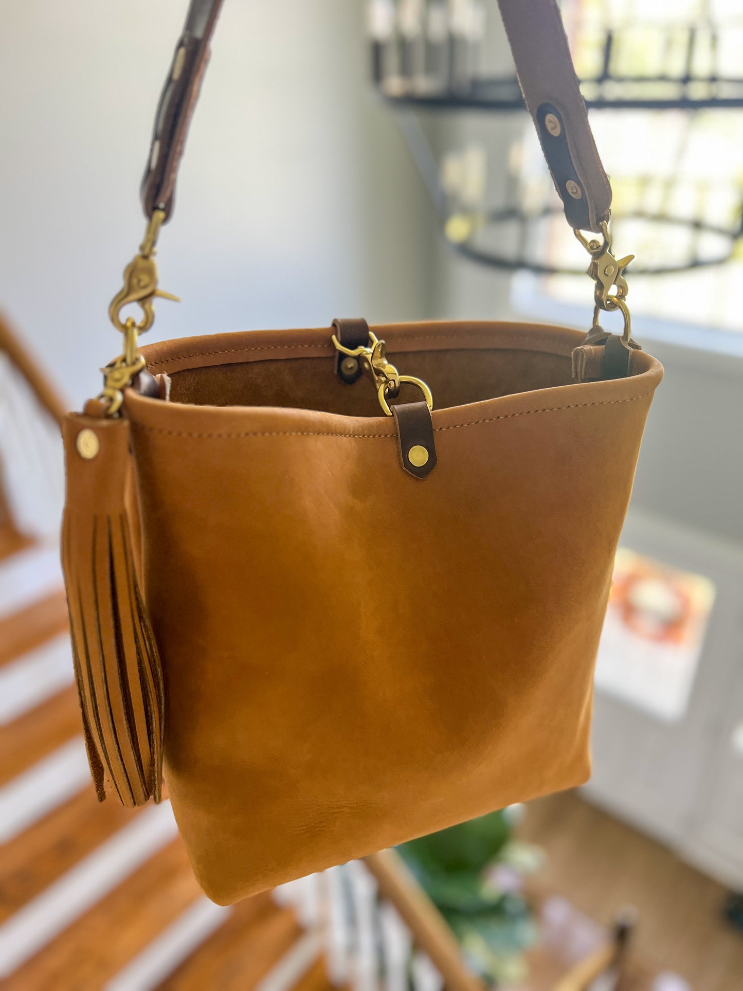 Hobo Bucket in Desert Sand Full Grain Leather