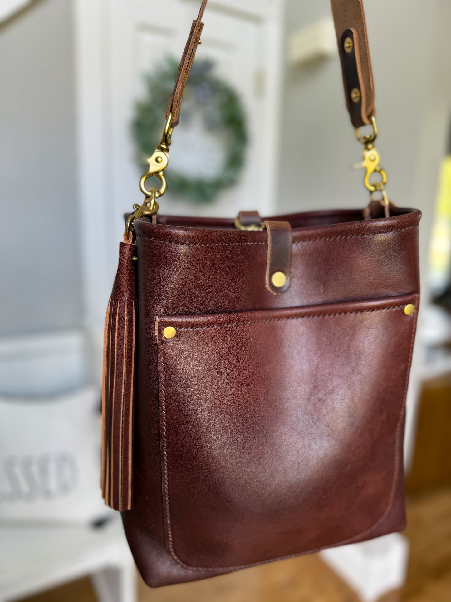 Bennett Bucket in Luxe Horween