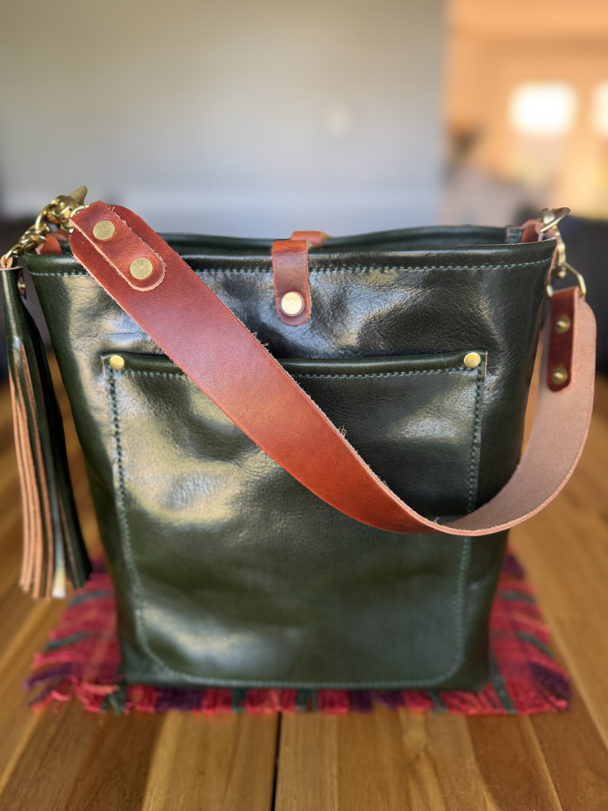 Bennett Bucket in Pine Cuoio Italian Leather