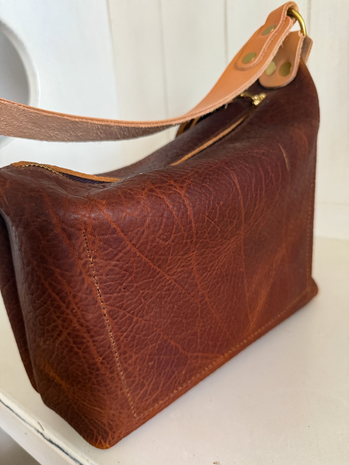 NEW Heidi Hobo Sling in Maple Cherry Shrunken Bison