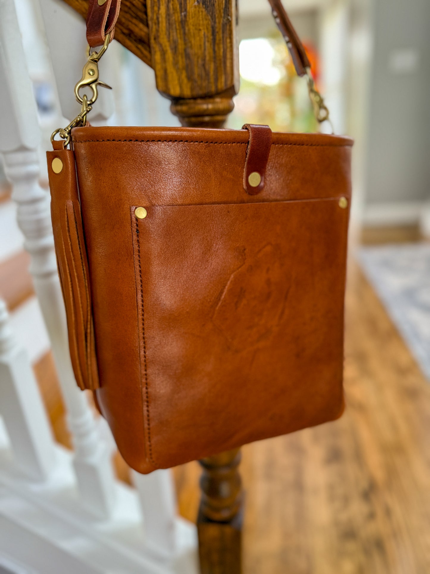 Bennett Bucket in Montana Vegetable Tan