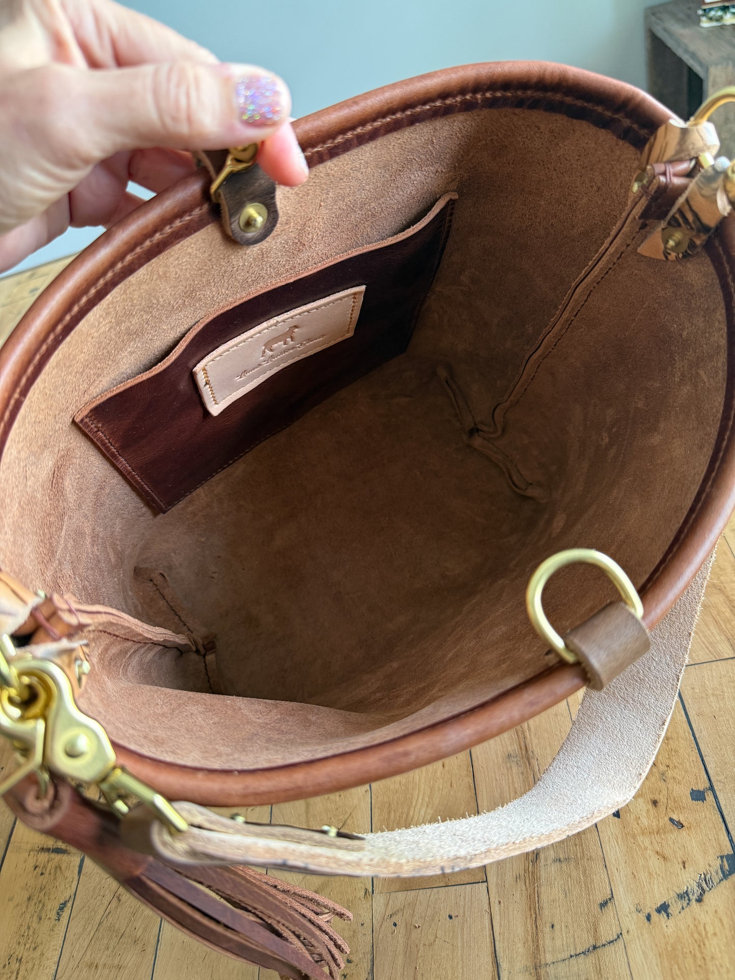 Hobo Bucket in Horween Brown Nut Dublin w/Candy Strap