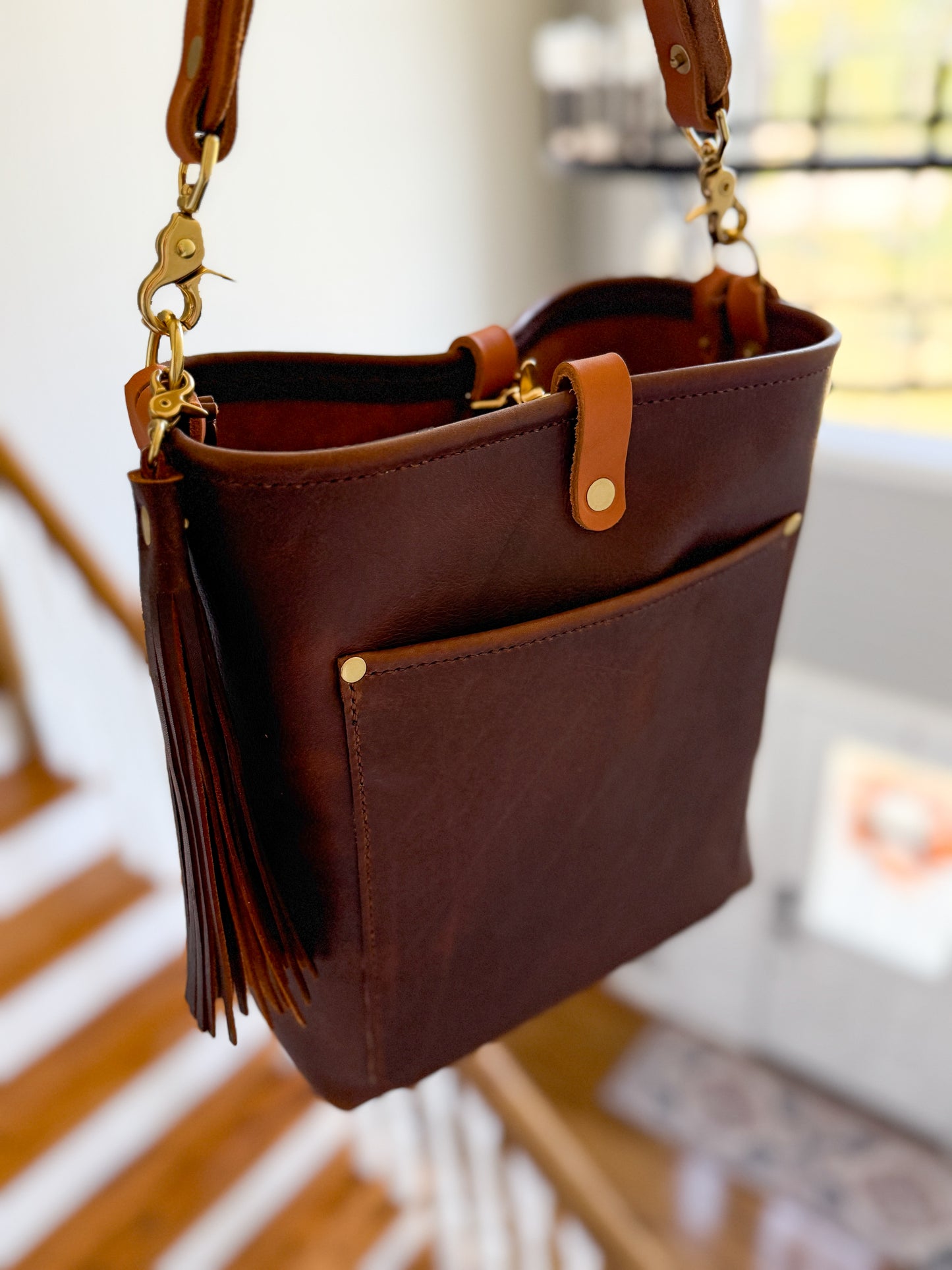 Bennett Bucket in Tan Kodiak