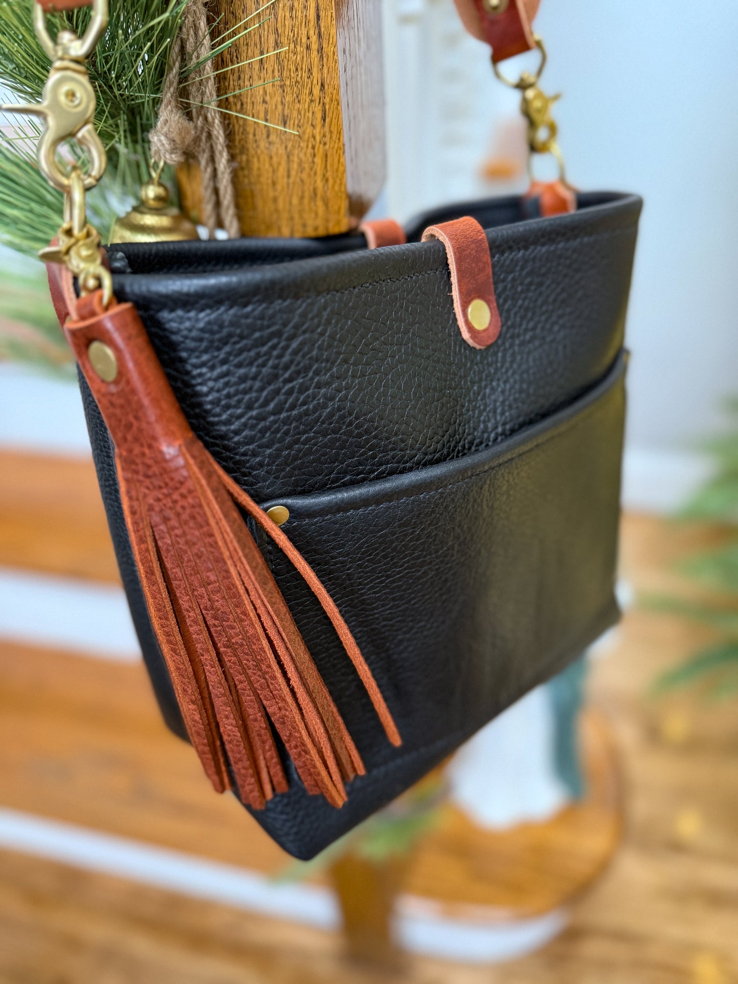 Bennett “shorty” Bucket in Horween Black Pebbled Leather