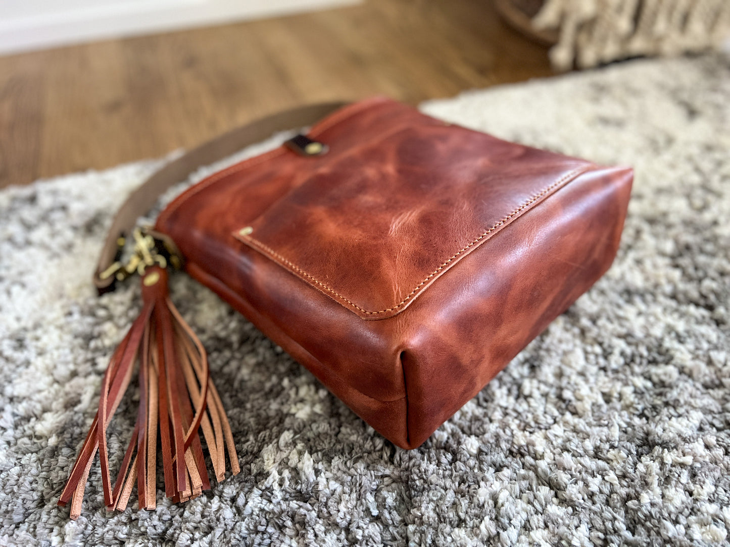 Petite Bennett Bucket in Horween English Tan Derby