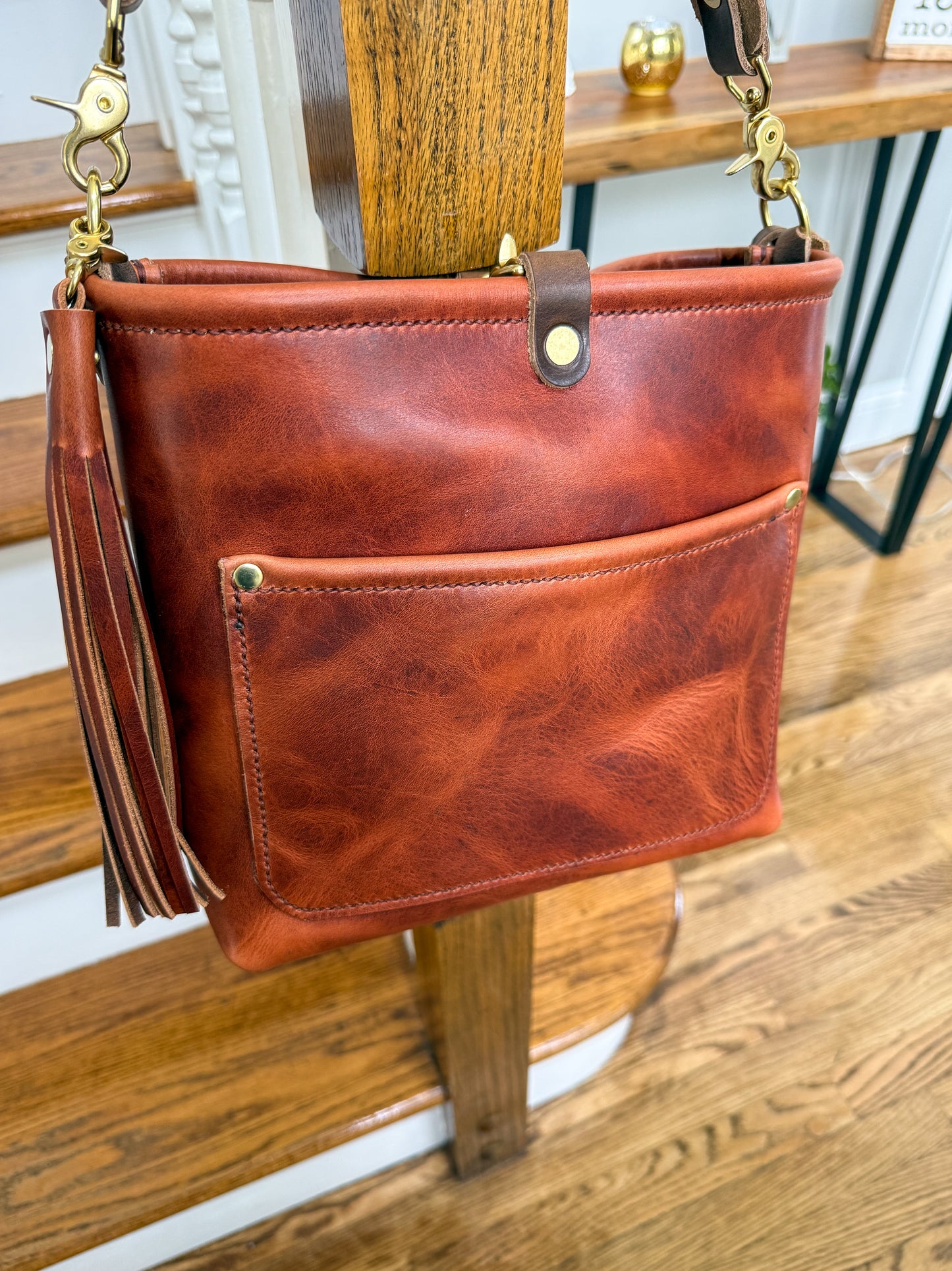 Bennett “shorty” Bucket in Horween English Tan
