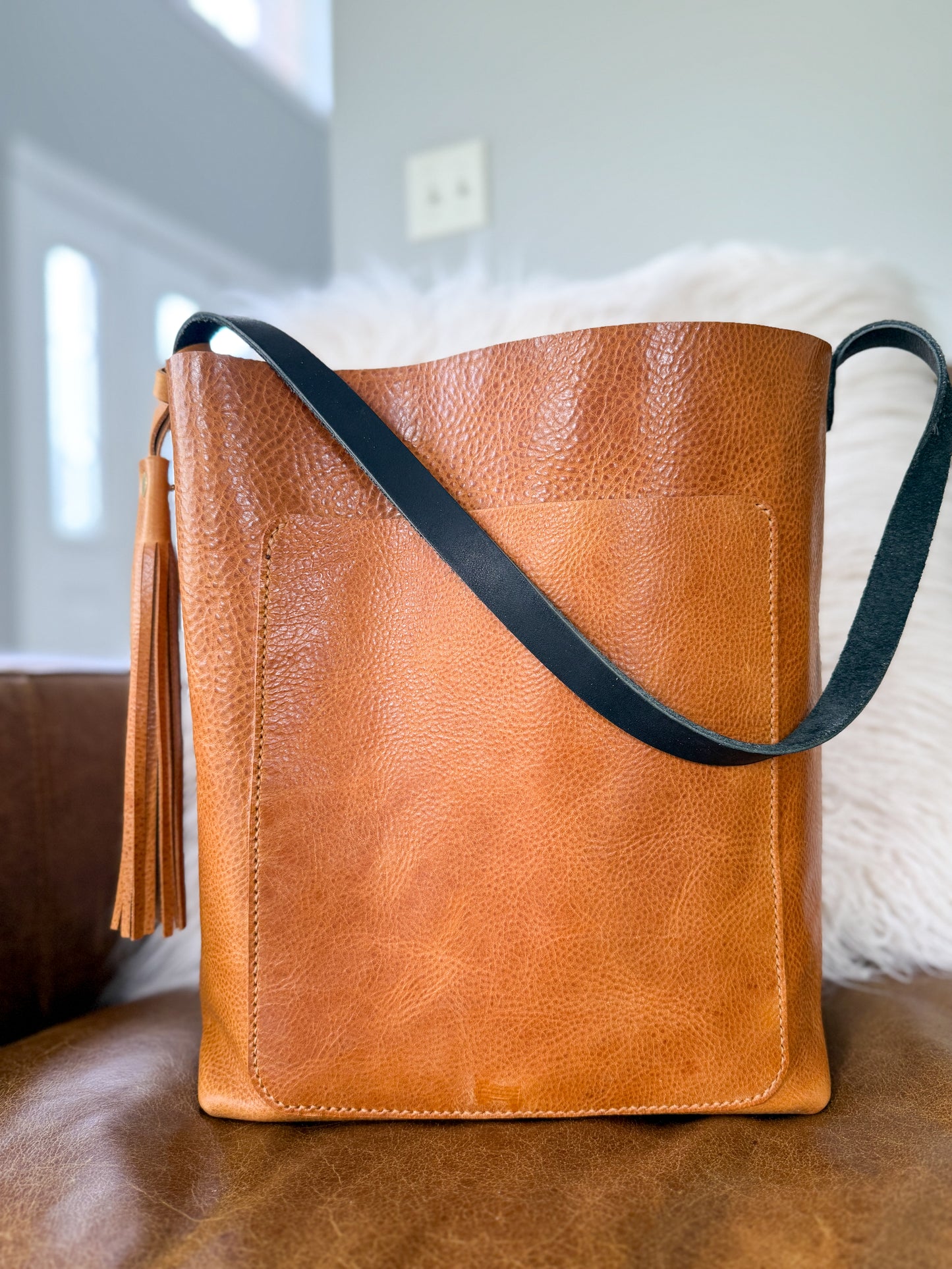 Bennett Bucket in Italian Honey Saffron Vegetable Tanned Leather