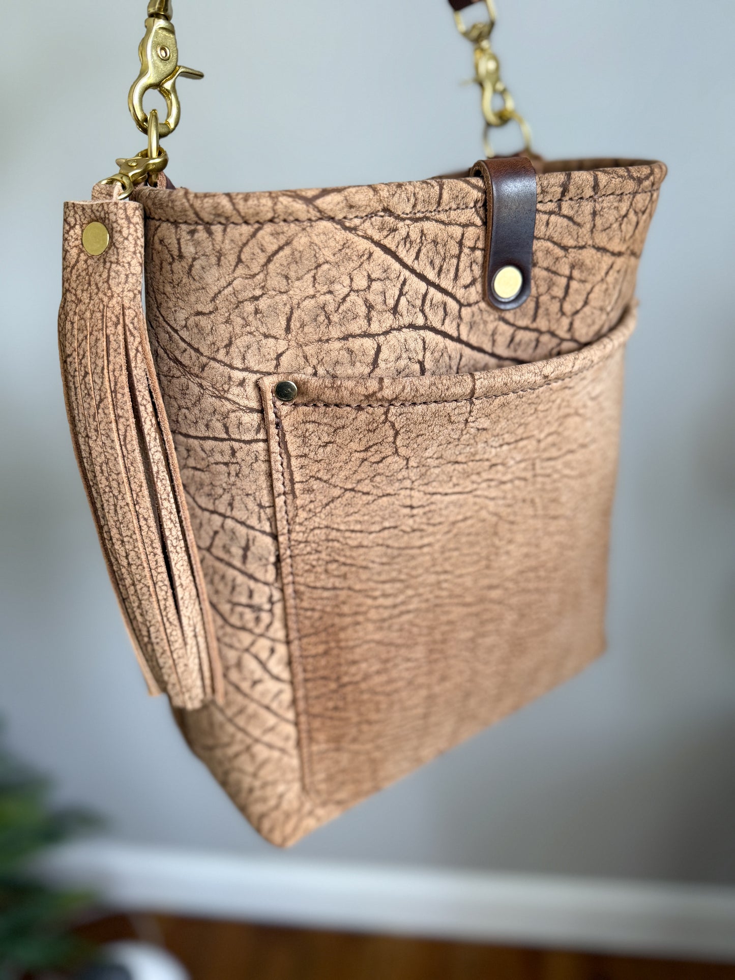 Bennett Bucket in Riverstone Full Grain Bison