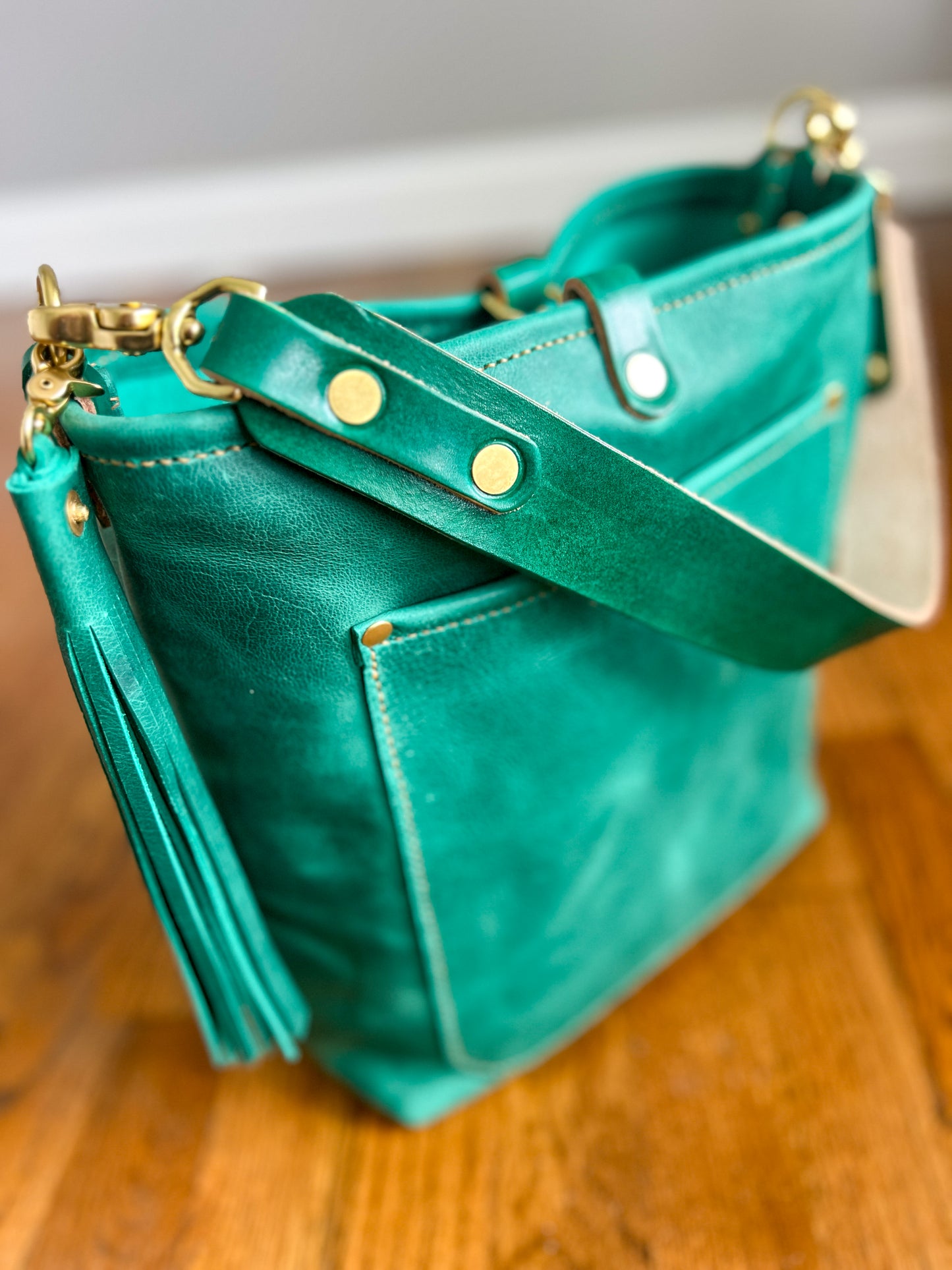 Bennett Bucket in Teal Full Grain Leather