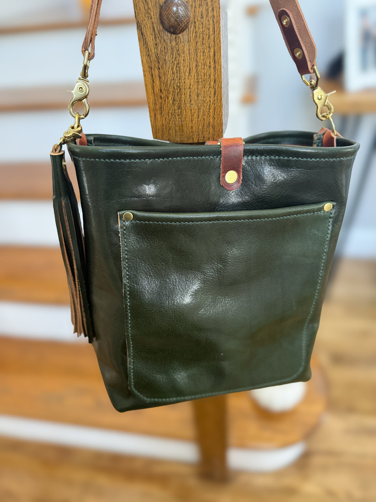 Bennett Bucket in Pine Cuoio Italian Leather