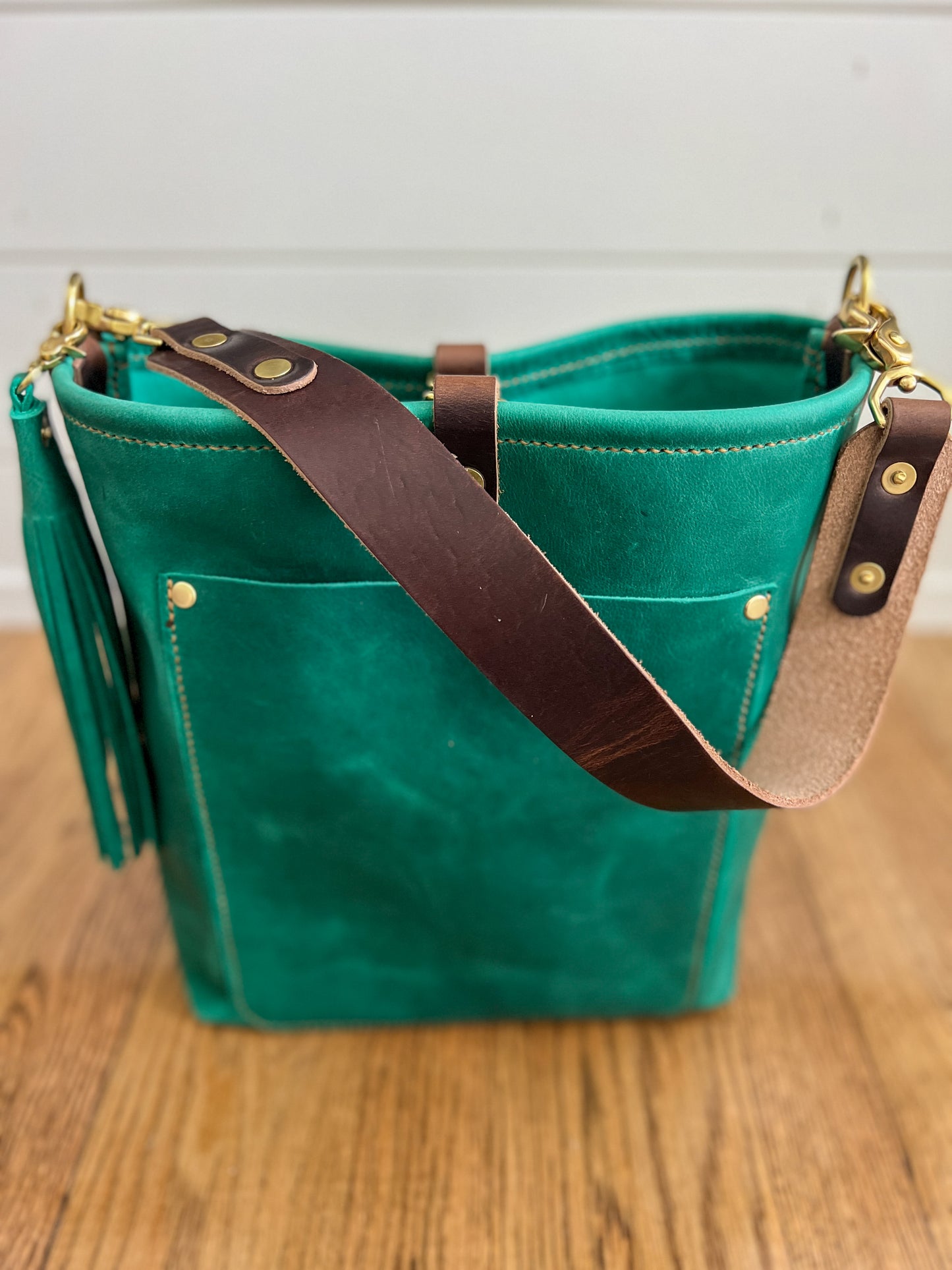 Bennett Bucket in Teal Full Grain Leather