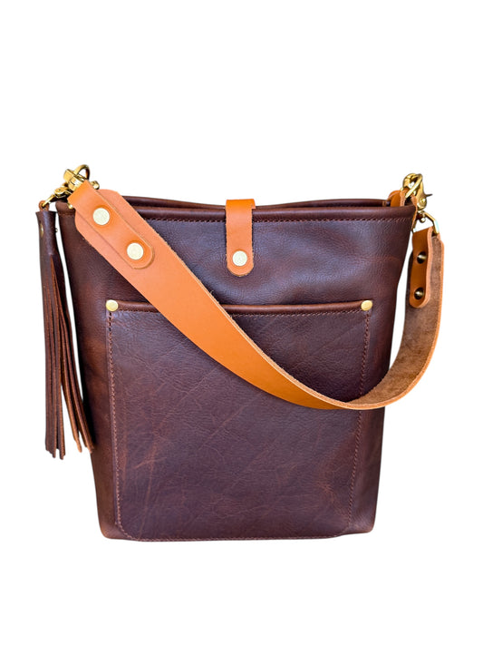 Bennett Bucket in Tan Kodiak