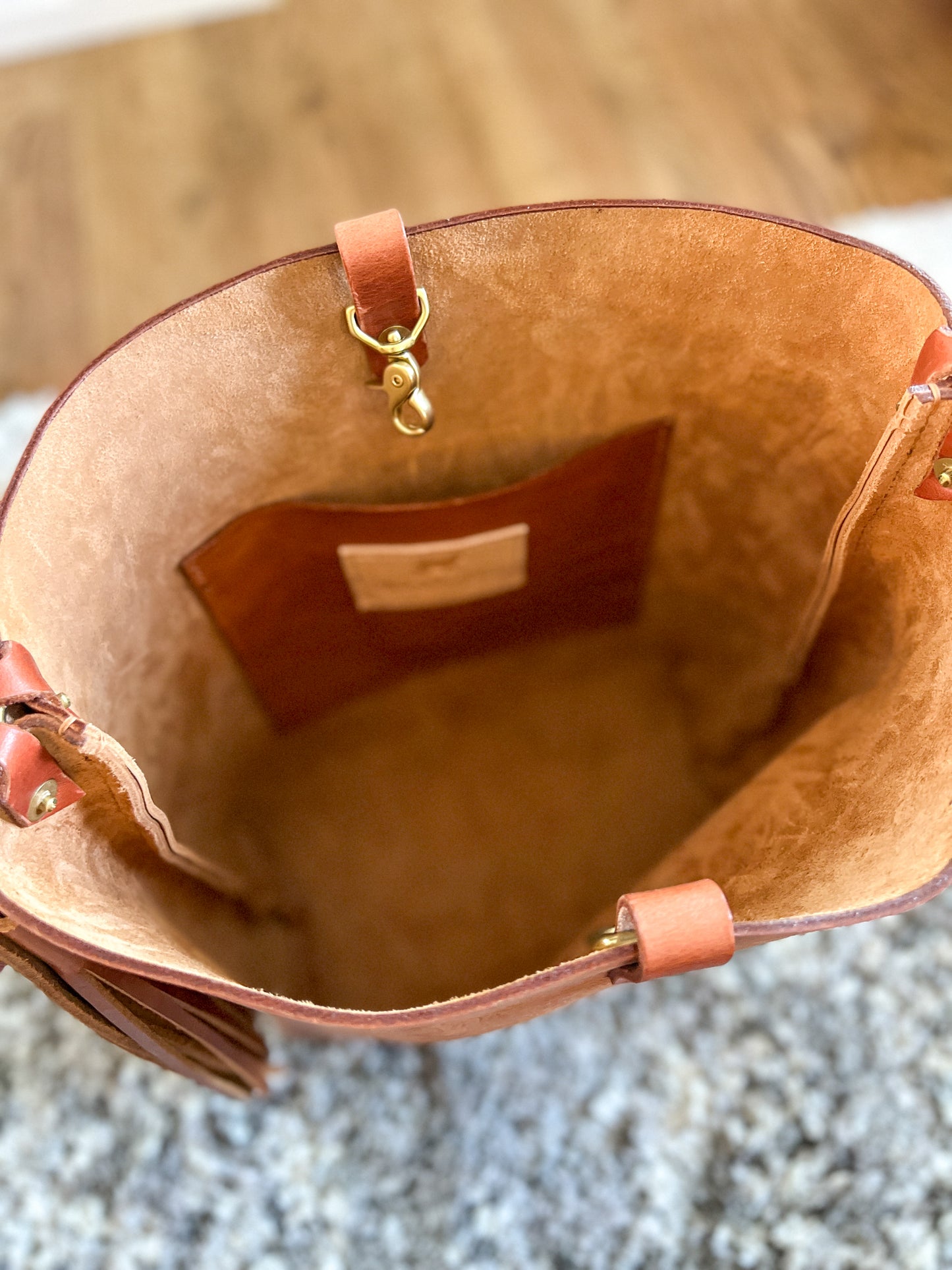 Bennett Bucket in Montana Vegetable Tan