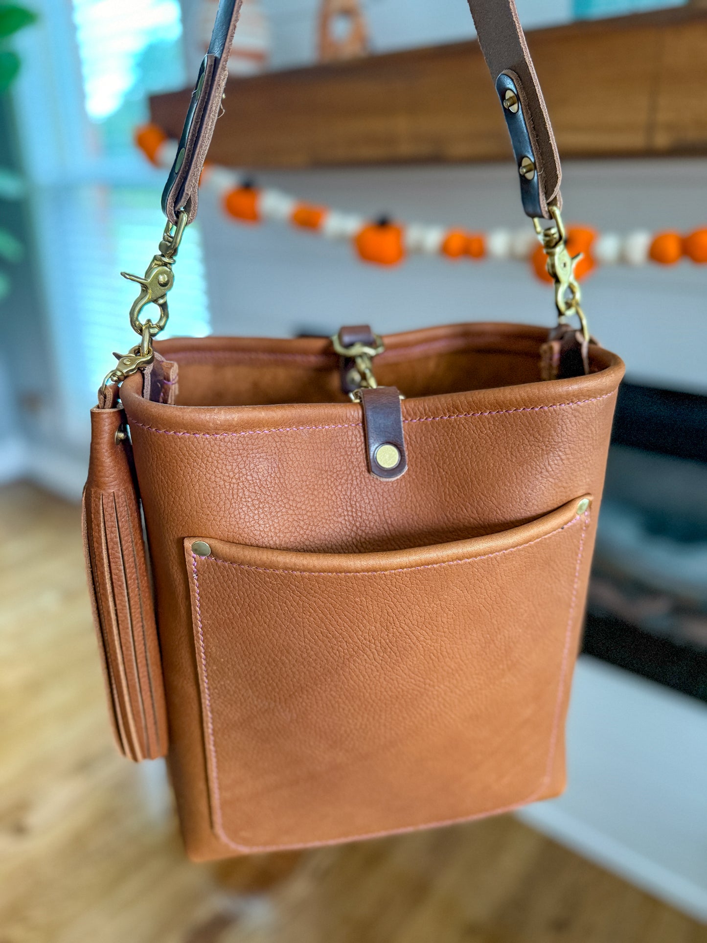 Bennett Bucket in Coffee Kodiak