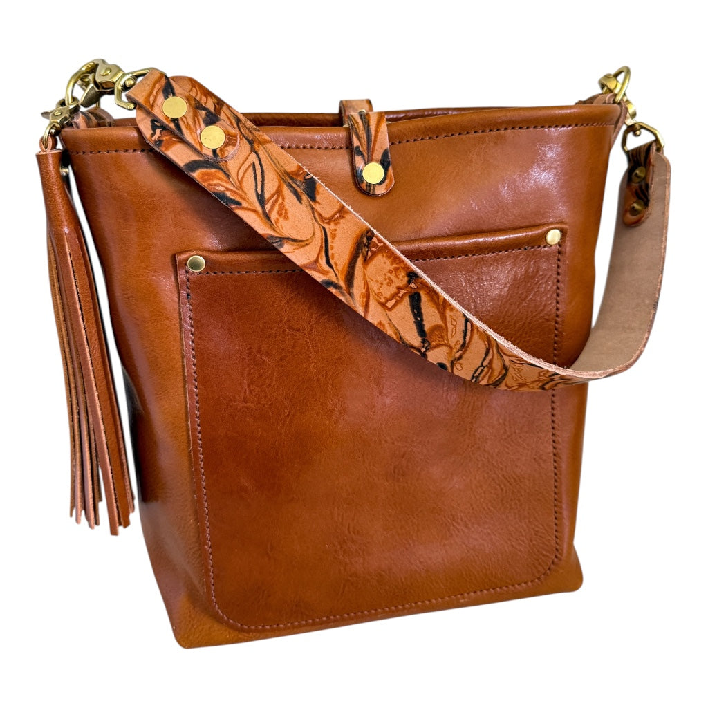 Bennett Bucket in Miel Cuoio Italian Leather w/Candy Strap