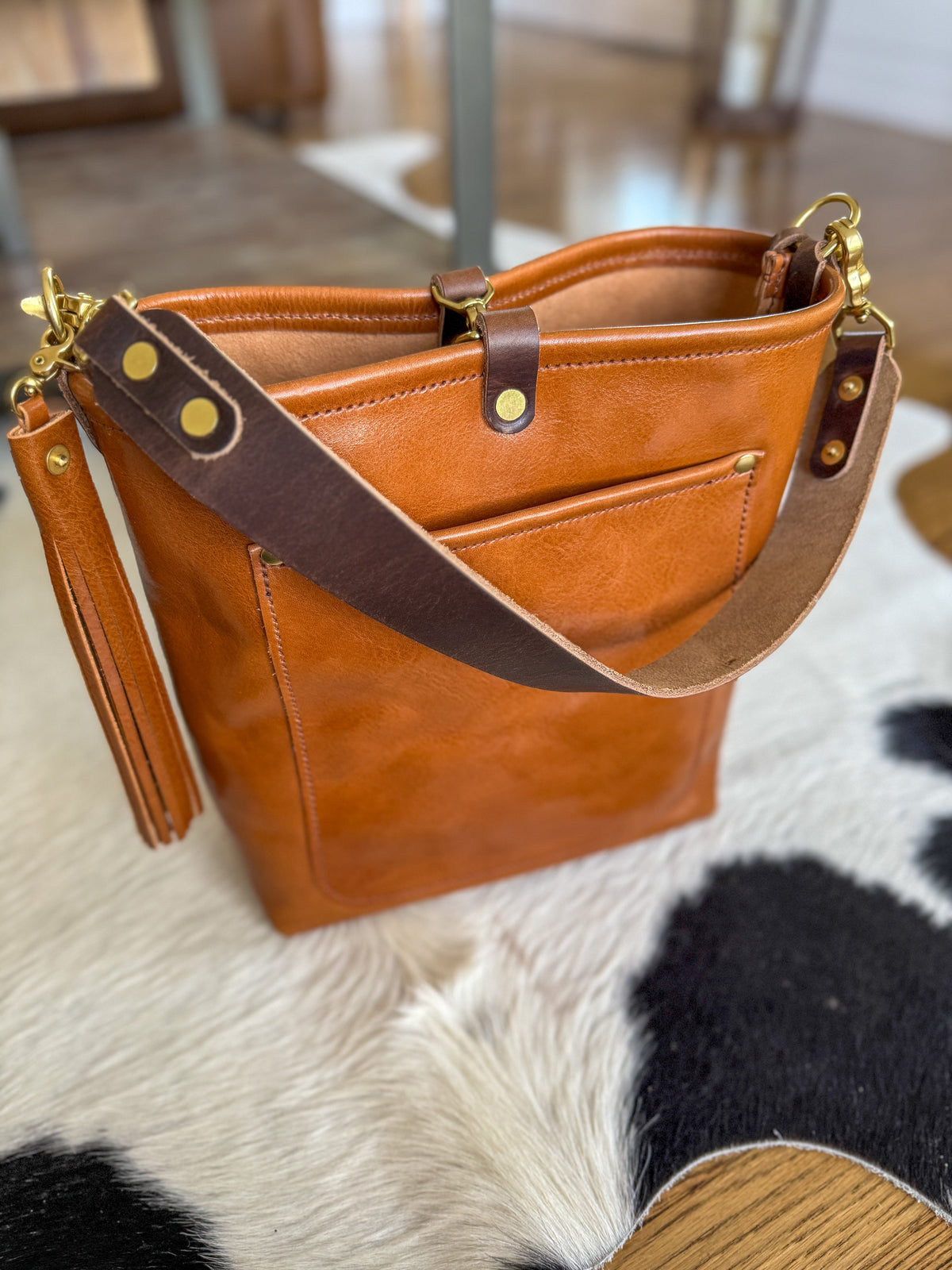 Bennett Bucket in Miel Cuoio Italian Leather