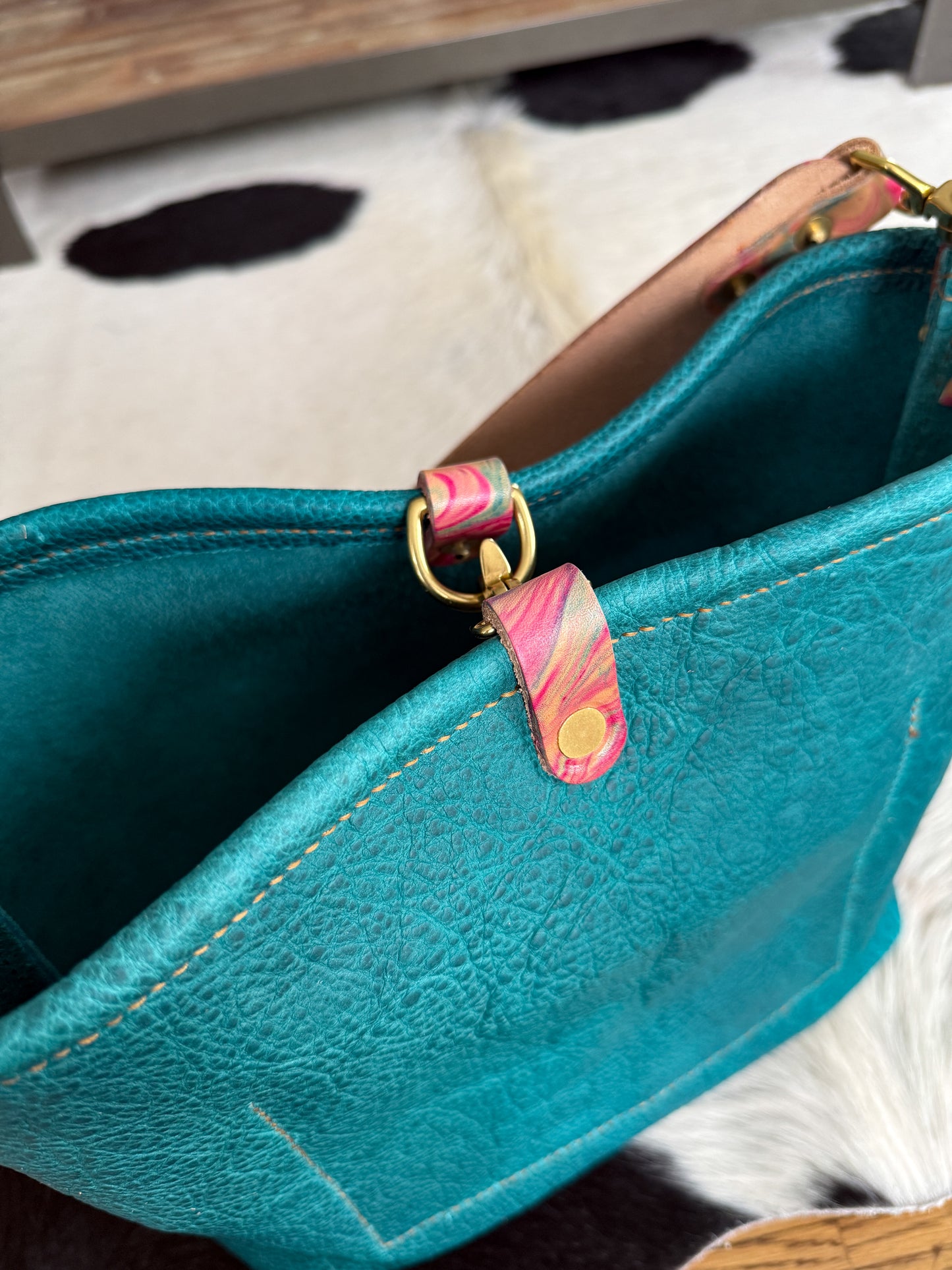 Hobo Bucket in Blue Moon Bison w/Candy Strap