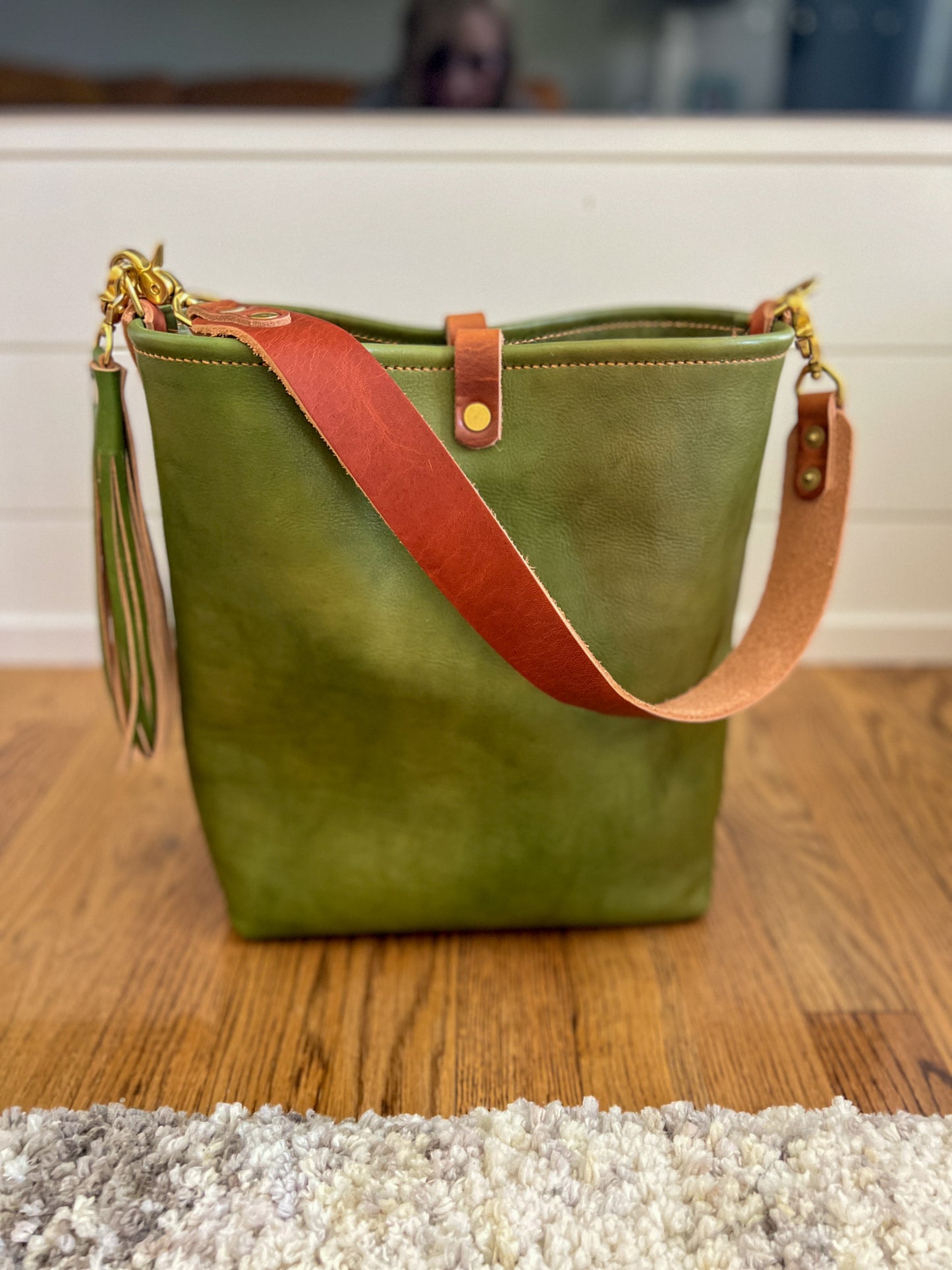 Hobo Bucket in Green Vegetable Tanned Full Grain Leather